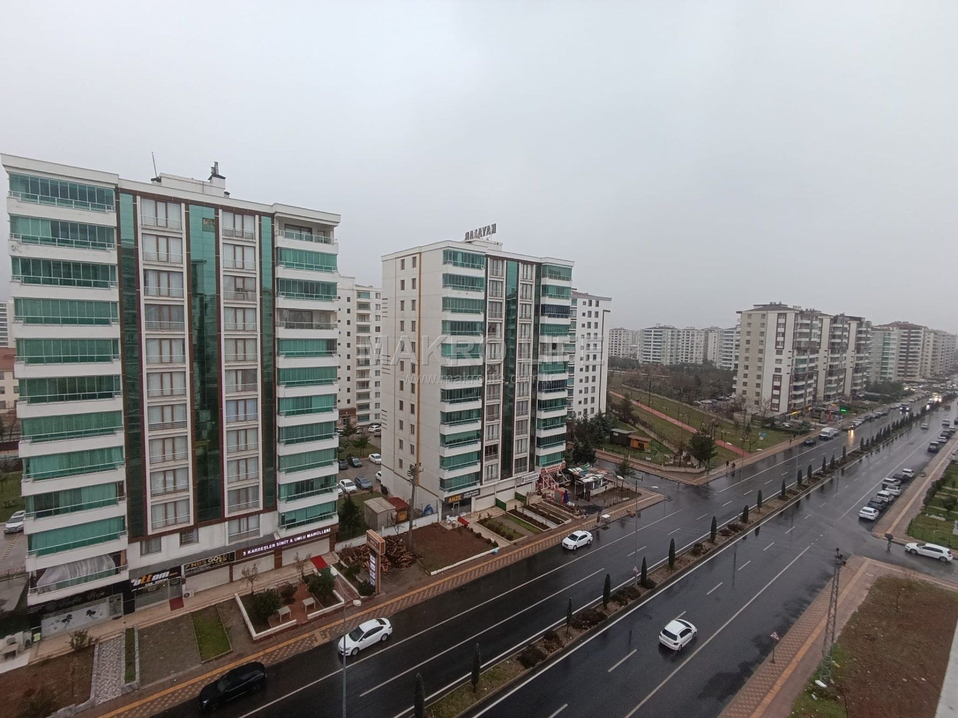 LUNAPARK ARKASI 4+1 SATILIK DAİRE