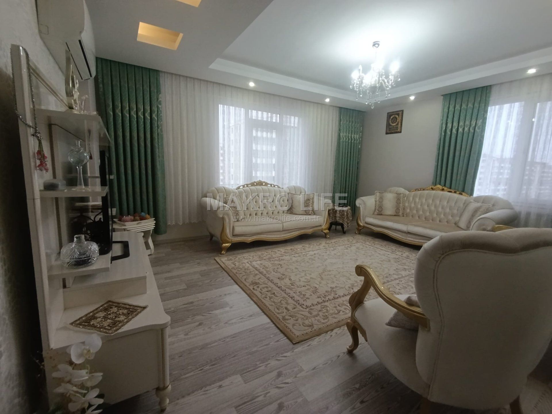 LUNAPARK ARKASI 4+1 SATILIK DAİRE