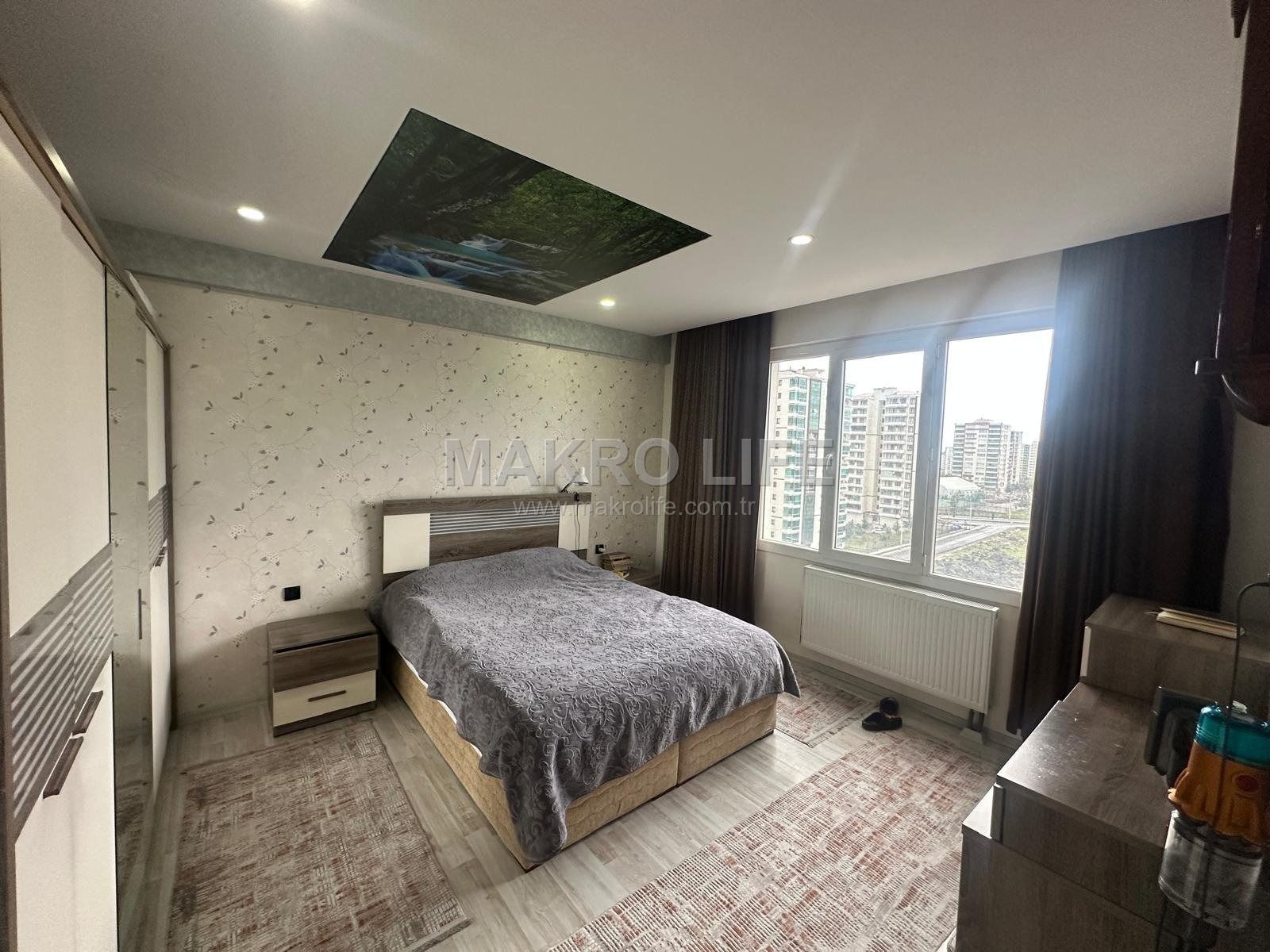 YENİ ŞEHİR HASTANESİNE SIFIR KONUMDA LÜX 4.5+1 SATILIK DAİRE