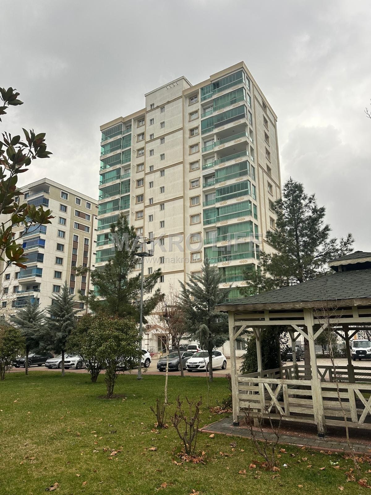 YENİ ŞEHİR HASTANESİNE SIFIR KONUMDA LÜX 4.5+1 SATILIK DAİRE