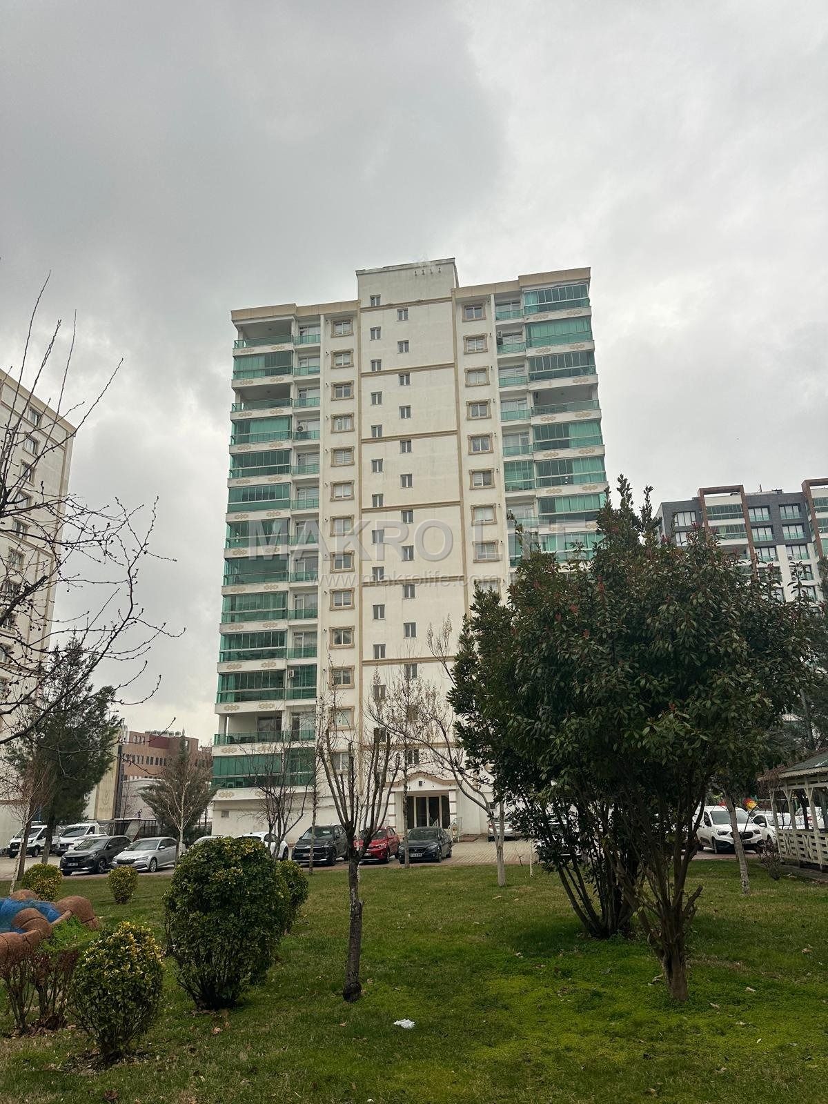 YENİ ŞEHİR HASTANESİNE SIFIR KONUMDA LÜX 4.5+1 SATILIK DAİRE