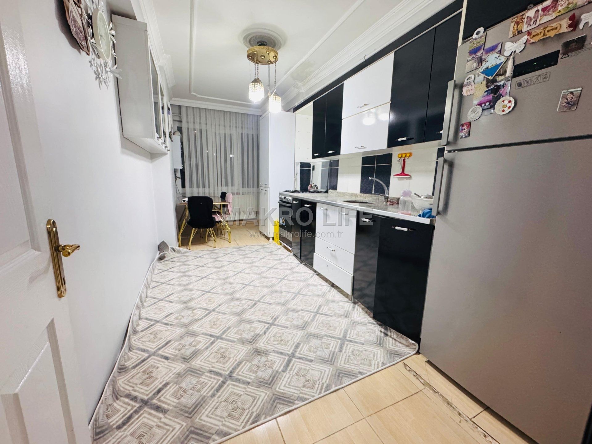 BAĞCILAR HALK EĞİTİM KARŞISI-GÖLETLİ PARK CİVARI SATILIK 3+1 DAİRE