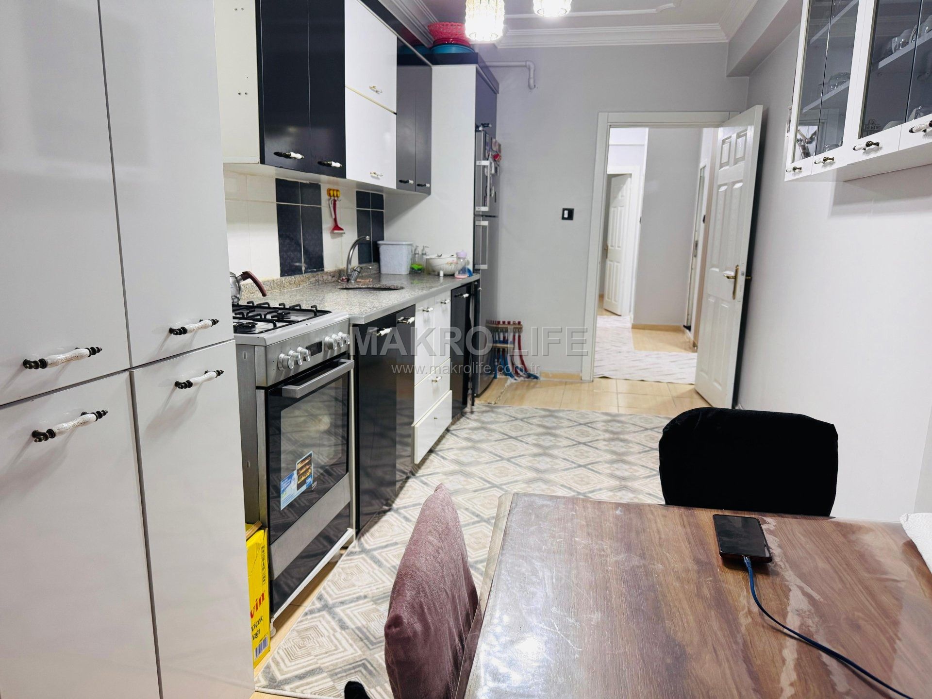 BAĞCILAR HALK EĞİTİM KARŞISI-GÖLETLİ PARK CİVARI SATILIK 3+1 DAİRE