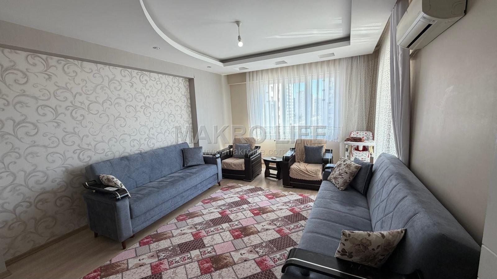 STADYUM YOLUNDA 4,5+1 LÜKS SATILIK DAİRE