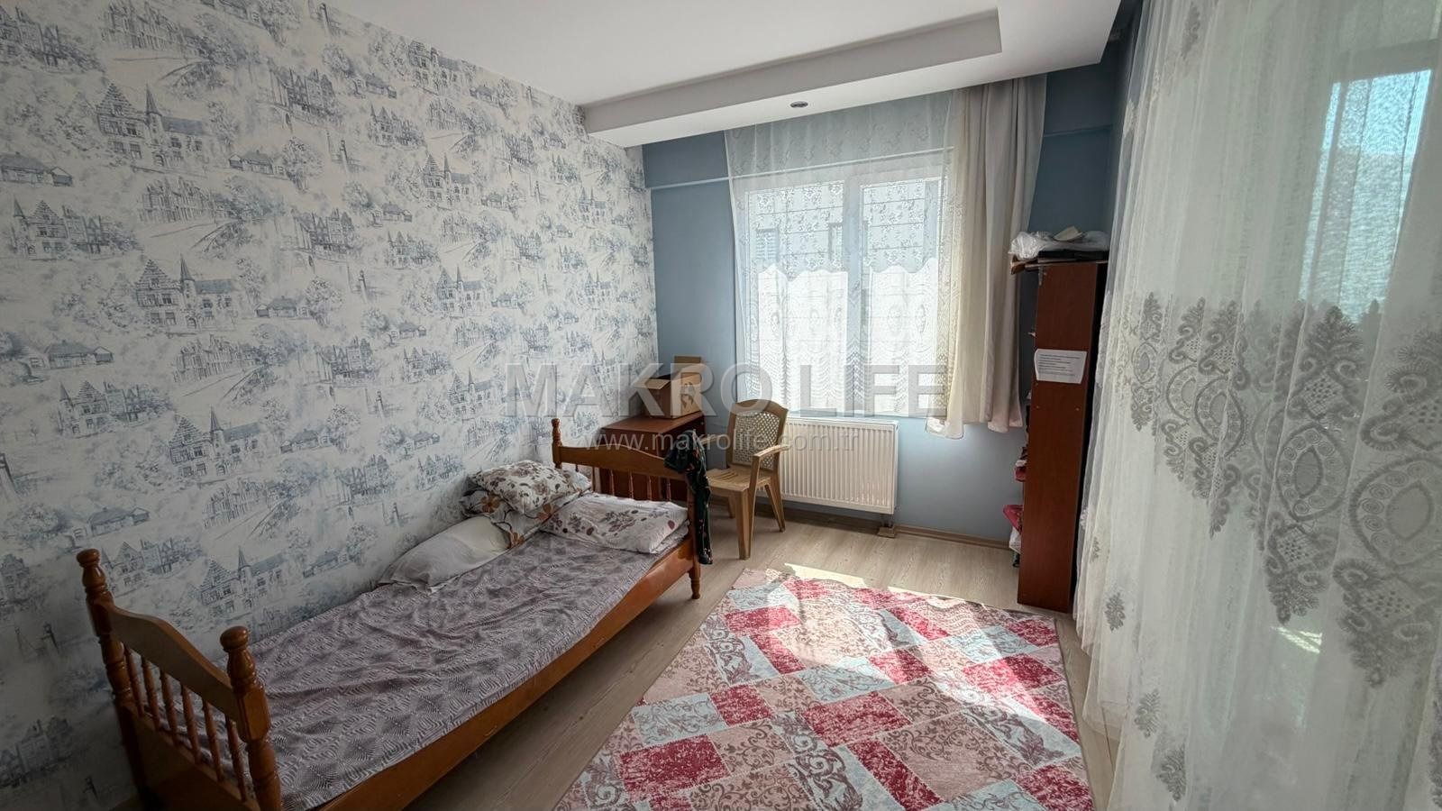 STADYUM YOLUNDA 4,5+1 LÜKS SATILIK DAİRE