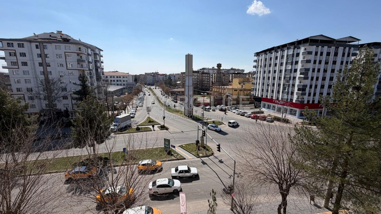 BATIKEN SİTESİNDE 3+1 SIRSAT DAİRE