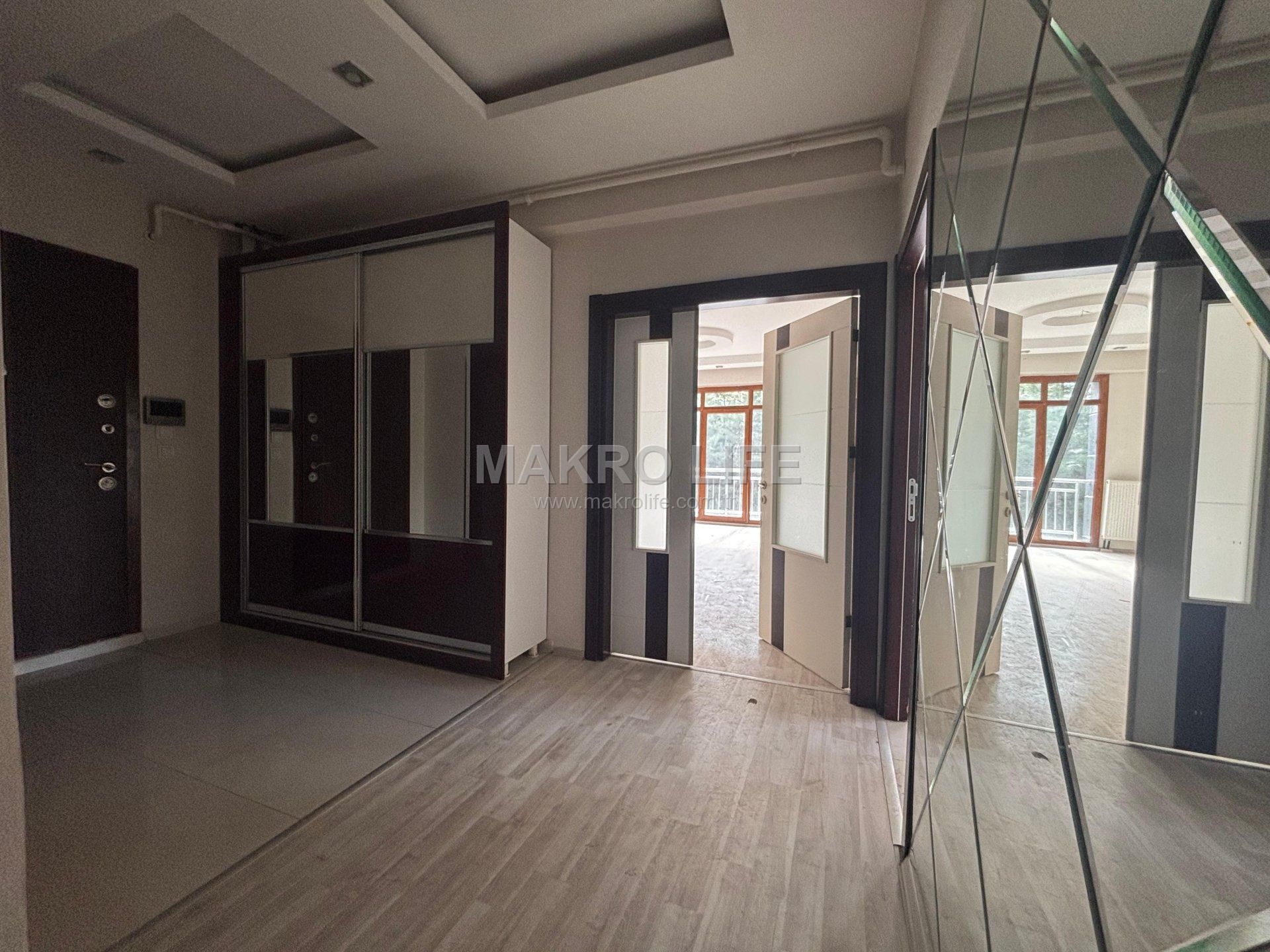 RADİSSON ARKASI FIRSAT 4+1 SATILIK DAİRE