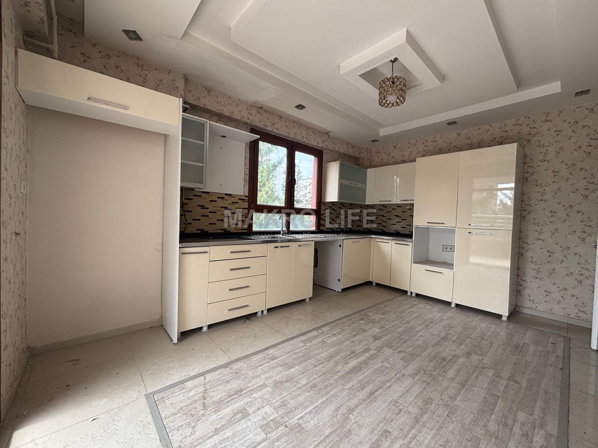 RADİSSON ARKASI FIRSAT 4+1 SATILIK DAİRE