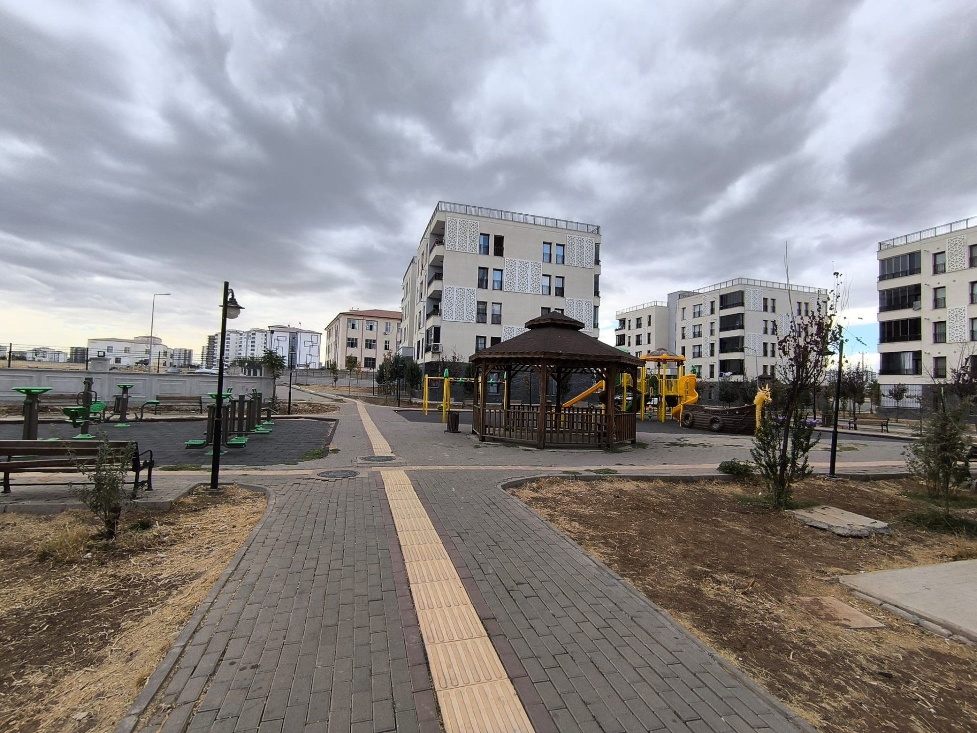 YENİŞEHİR ÜÇKUYULAR YENİ TOKİ 277 YÜKSEK GİRİŞ 3+1 ULTRA SATILIK DAİRE