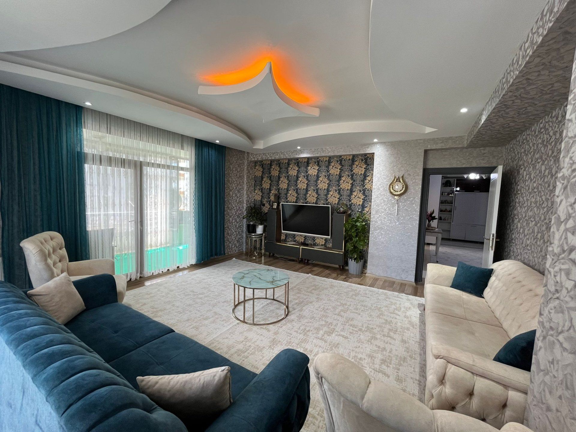 RADİSON OTEL ARKASI LAVANTA PARKI YANI SATILIK 4+1 FIRSAT DAİRE