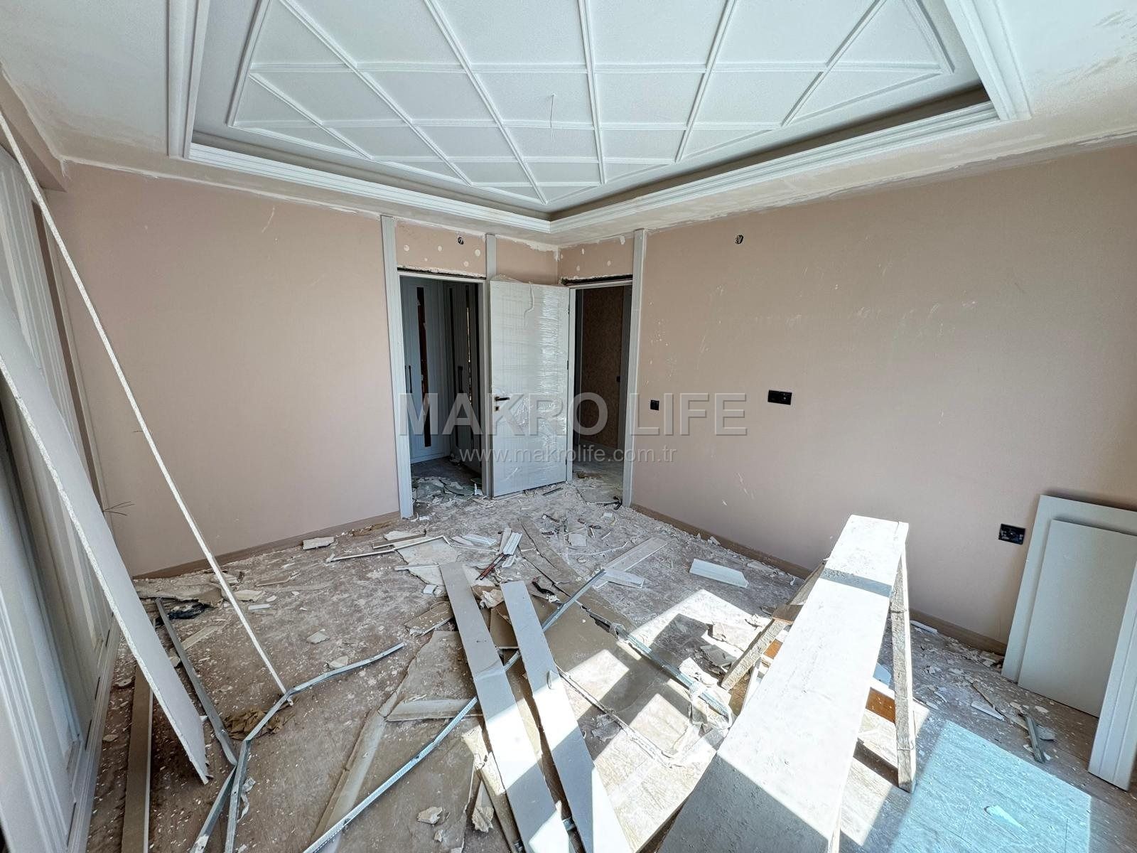 YENİ CEZAEVİ KARŞISI ELBEY KADİMDE ACİL SATILIK 4,5+1 FIRSAT DAİRE
