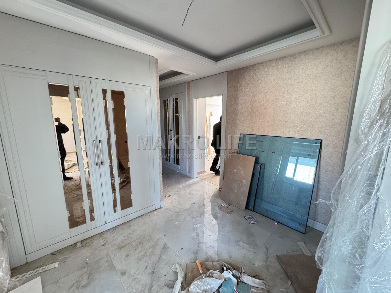 YENİ CEZAEVİ KARŞISI ELBEY KADİMDE ACİL SATILIK 4,5+1 FIRSAT DAİRE