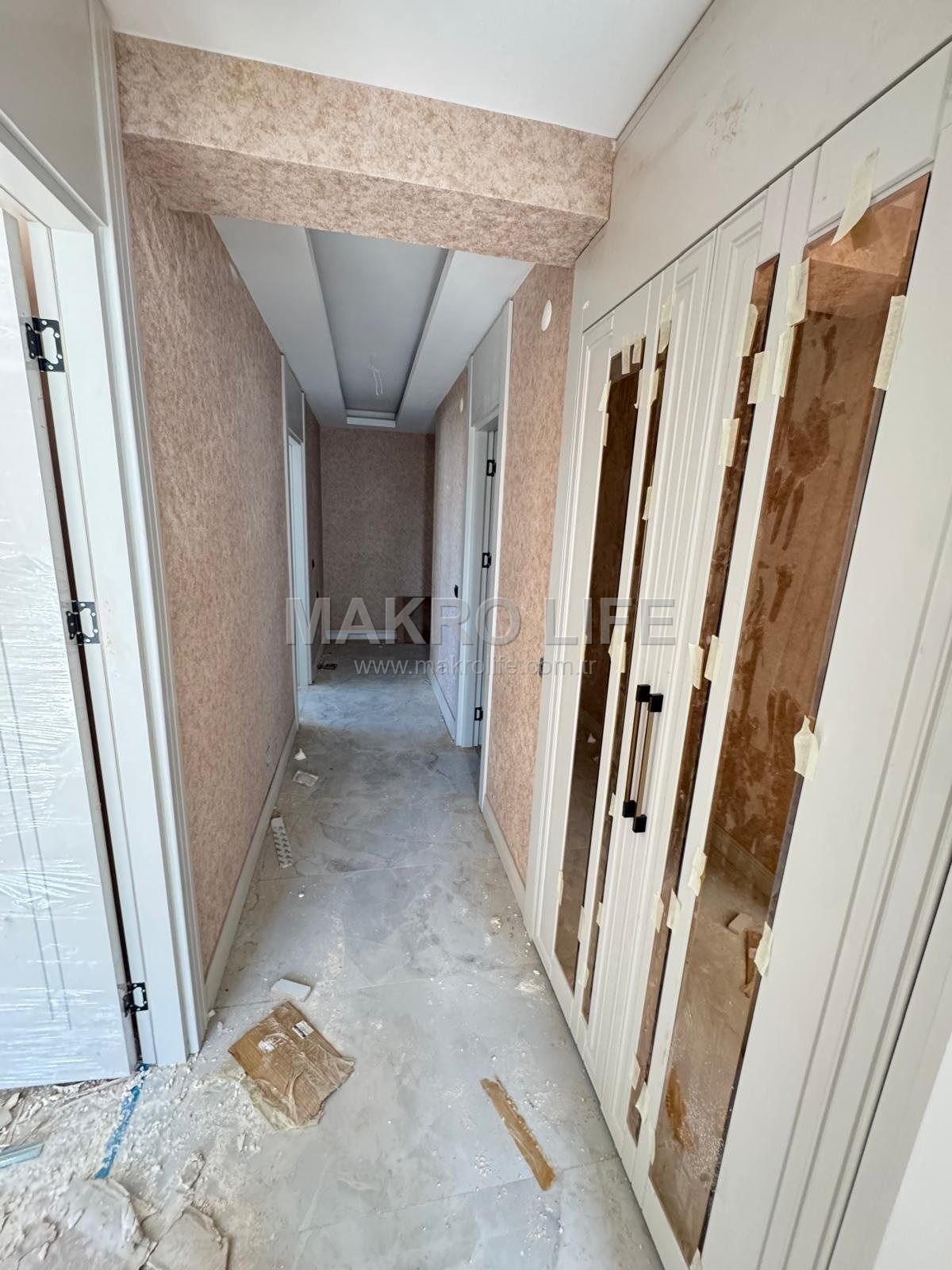 YENİ CEZAEVİ KARŞISI ELBEY KADİMDE ACİL SATILIK 4,5+1 FIRSAT DAİRE