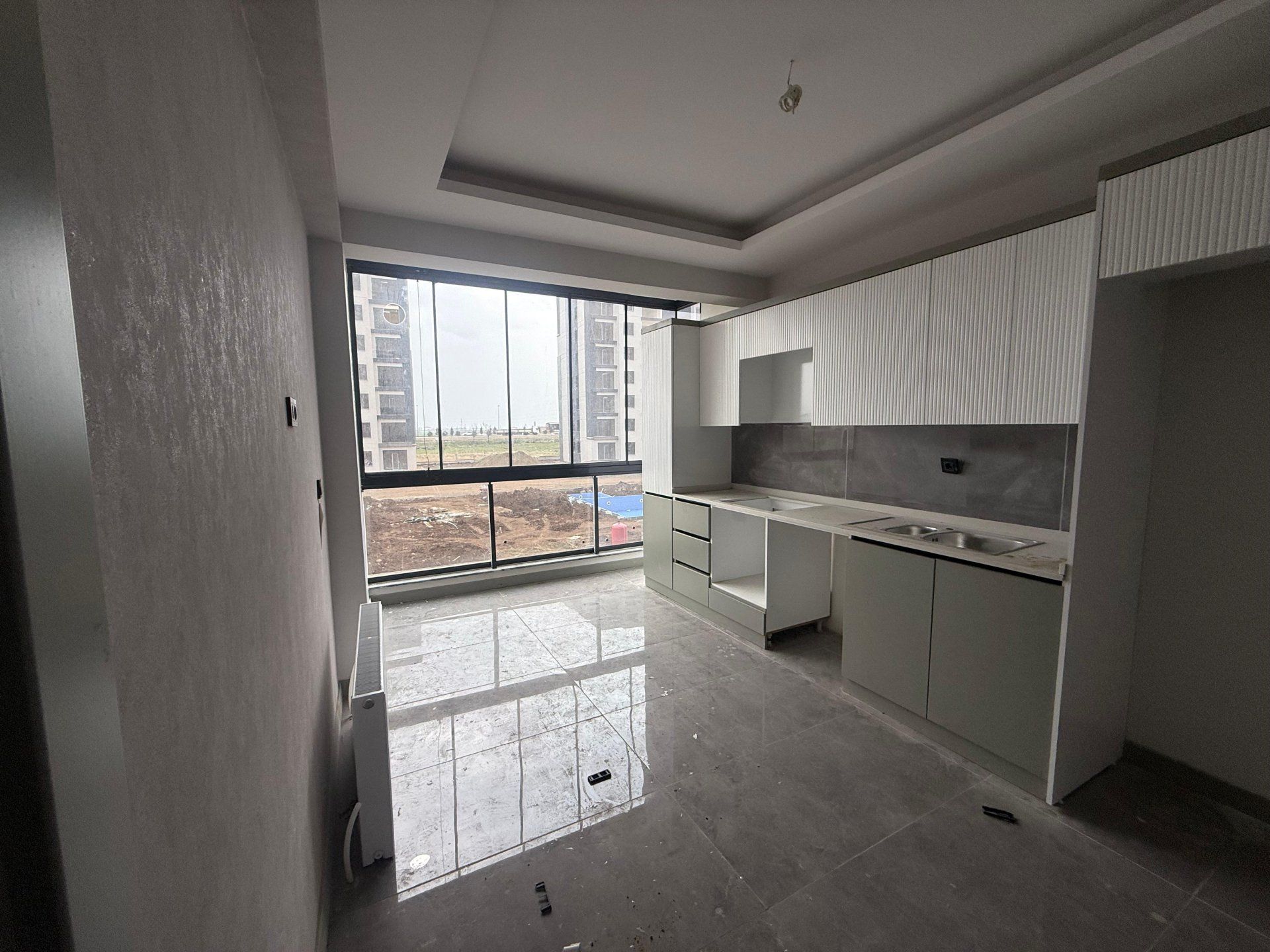 ALTINDAĞ CİVARI BYMEN AVZEM 2+1 HAVUZLU ARA KAT KİRALIK DAİRE