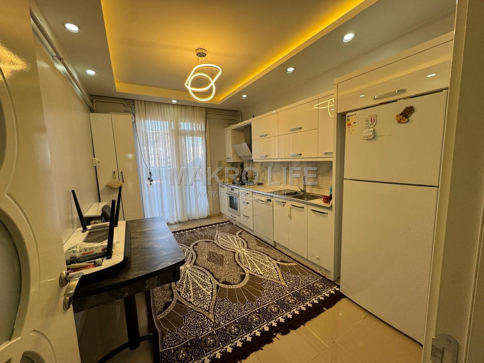 BAĞCILAR TOPTANCILAR'DA 2+1 FİYATINA 4+1 MÜSTAKİL EV