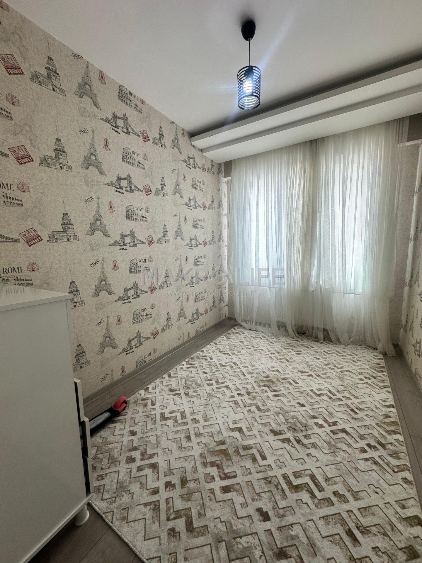 ARAM TİGRAN'DA 3,5+1 SATILIK DAİRE
