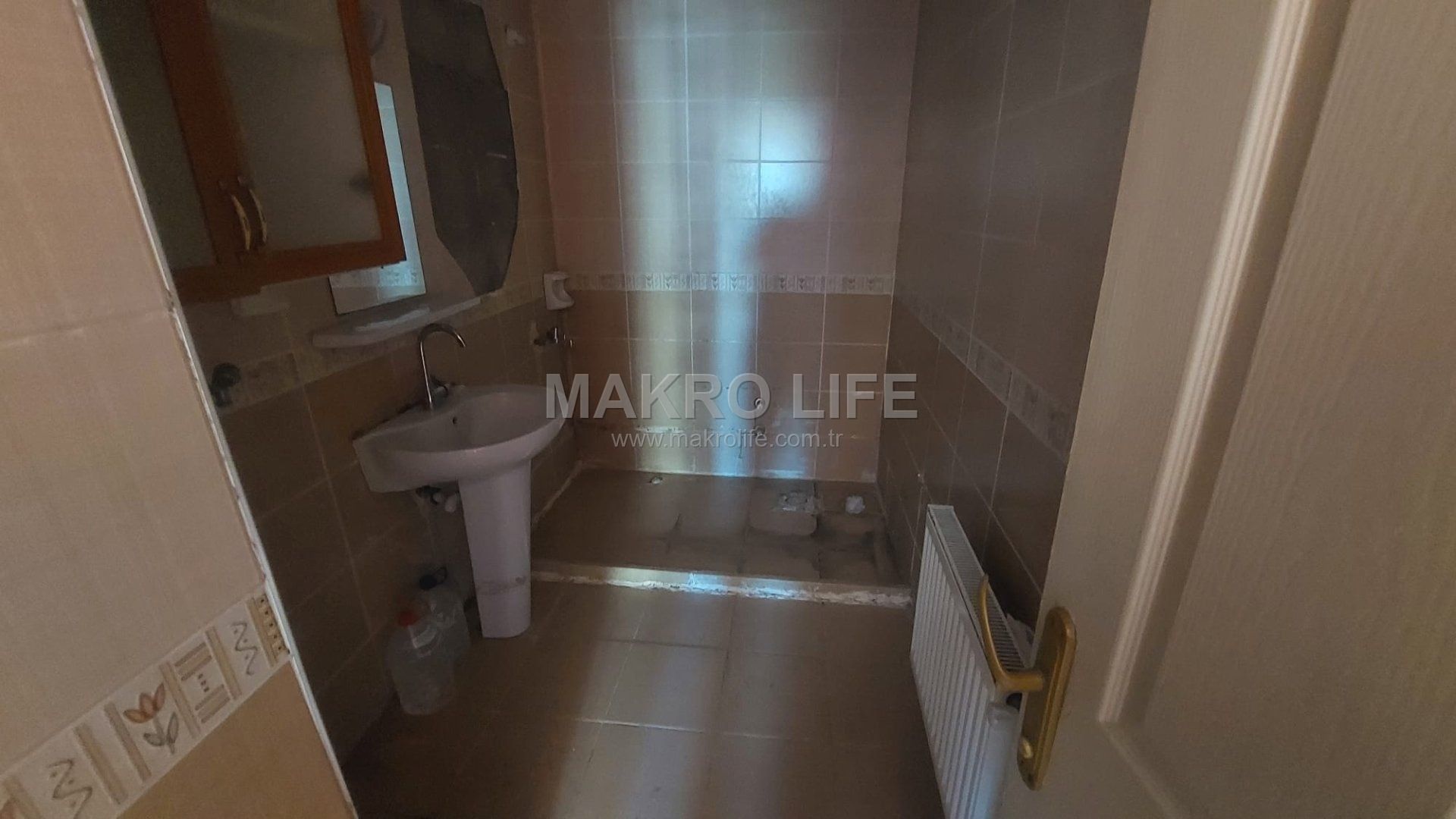 ÜÇKUYULAR TOKİ'DE TAŞINMAYA HAZIR SATILIK FIRSAT 2+1 ARAKAT DAİRE