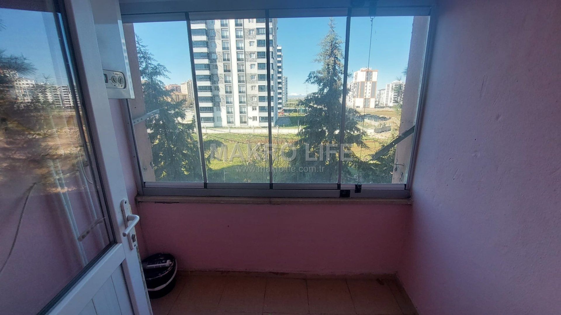 ÜÇKUYULAR TOKİ'DE TAŞINMAYA HAZIR SATILIK FIRSAT 2+1 ARAKAT DAİRE