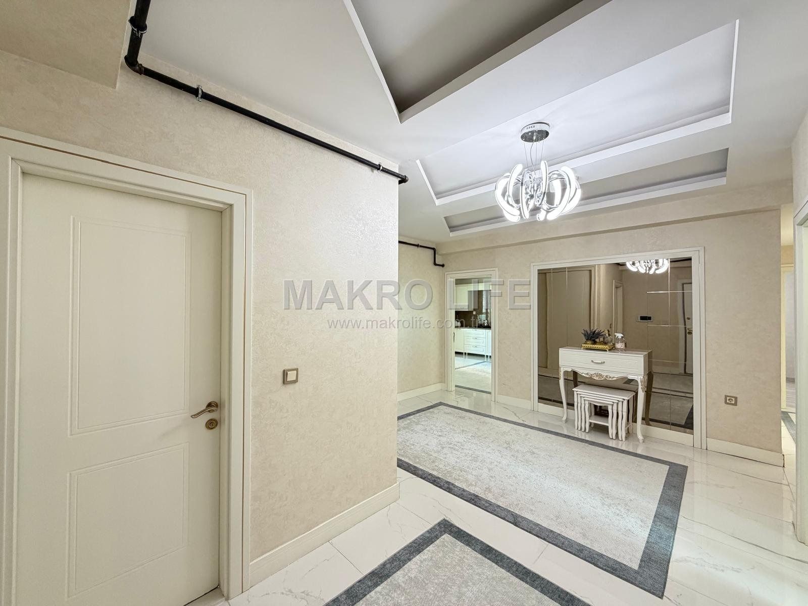 WİNSTOWN AVM SIRASINDA 4,5+1 TAM KONSEPT LÜX DAİRE