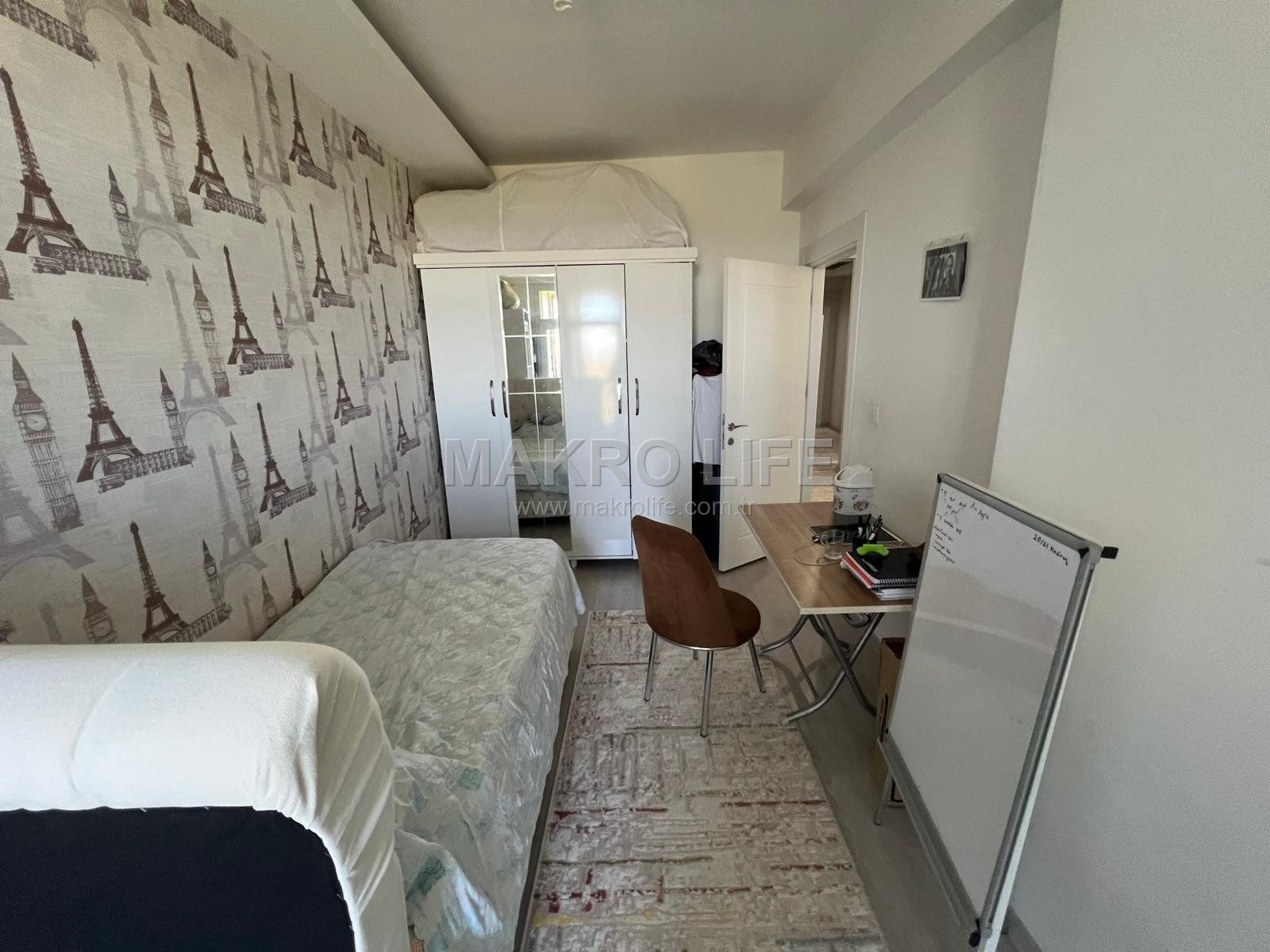 ÜÇKUYULARDA SATILIK BAKIMLI 3+1 DAİRE