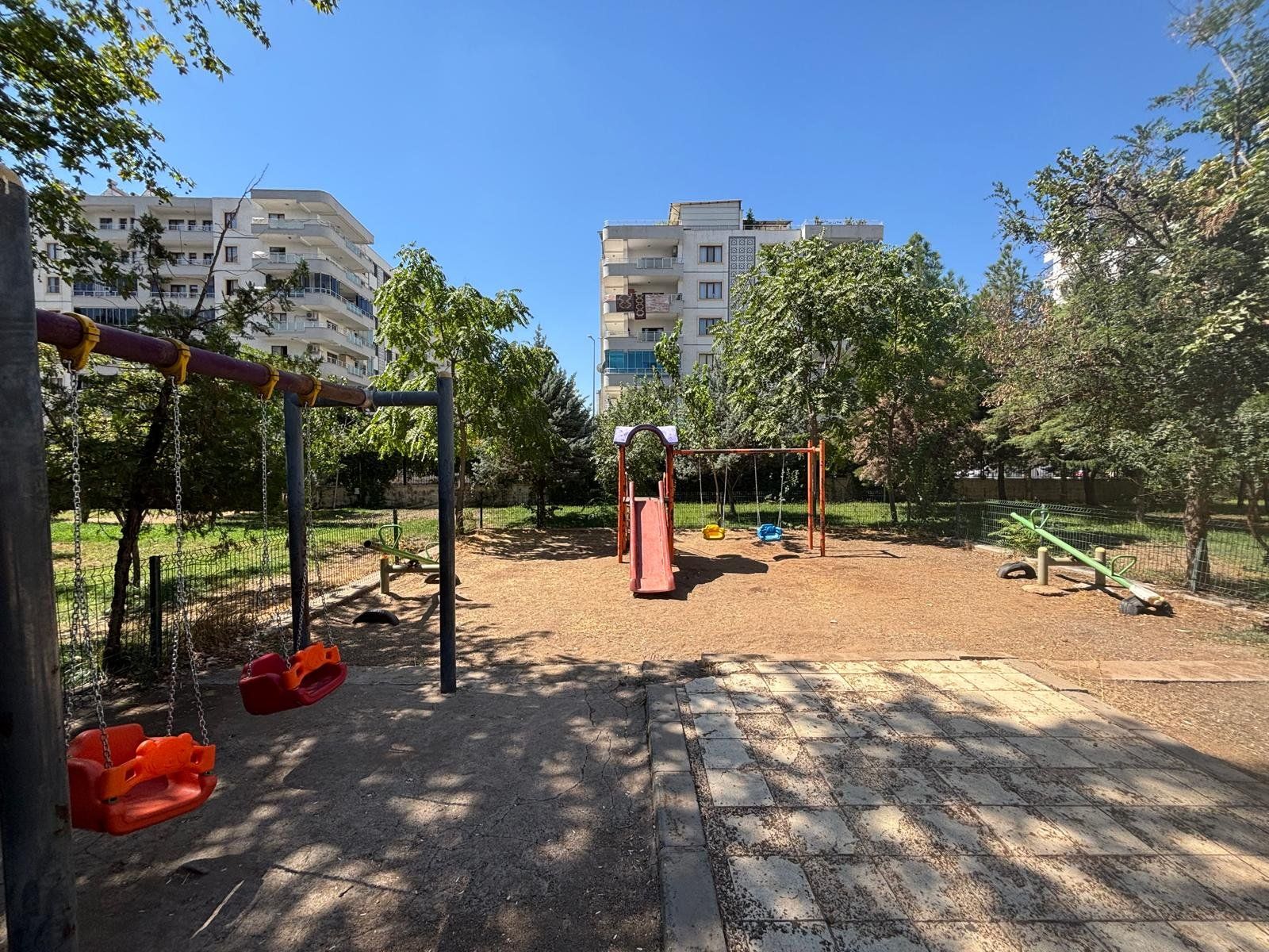 DİYARBAKIRIN EN GÖZDE SİTESİ SATIŞTA ERBAB YAŞAM 2 YAPI KALİTESİYLE SATILIK ULTRA LÜKS 4+3 DUBLEKS DAİRE