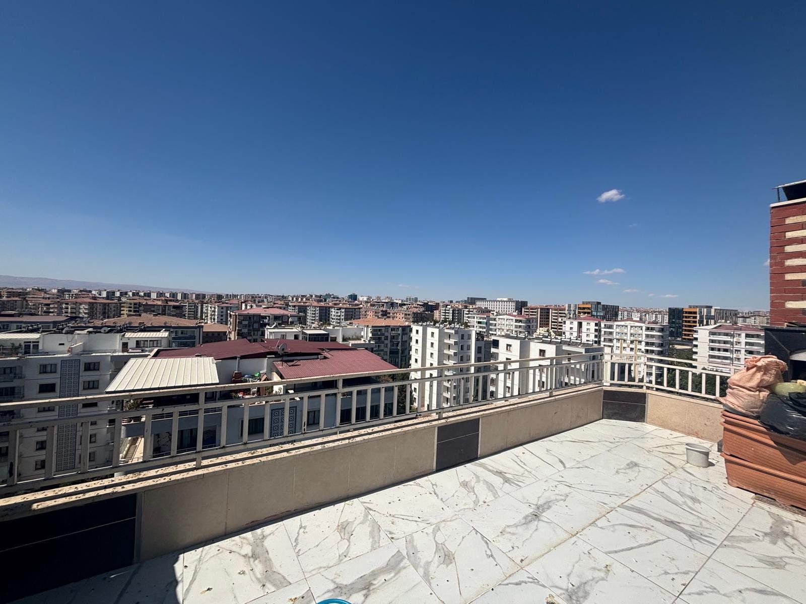 DİYARBAKIRIN EN GÖZDE SİTESİ SATIŞTA ERBAB YAŞAM 2 YAPI KALİTESİYLE SATILIK ULTRA LÜKS 4+3 DUBLEKS DAİRE