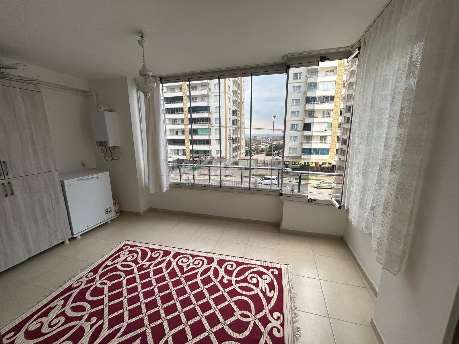 FABRİKA MAHALLESİ CADDE ÜZERİNDE SATILIK 3+1 DAİRE!
