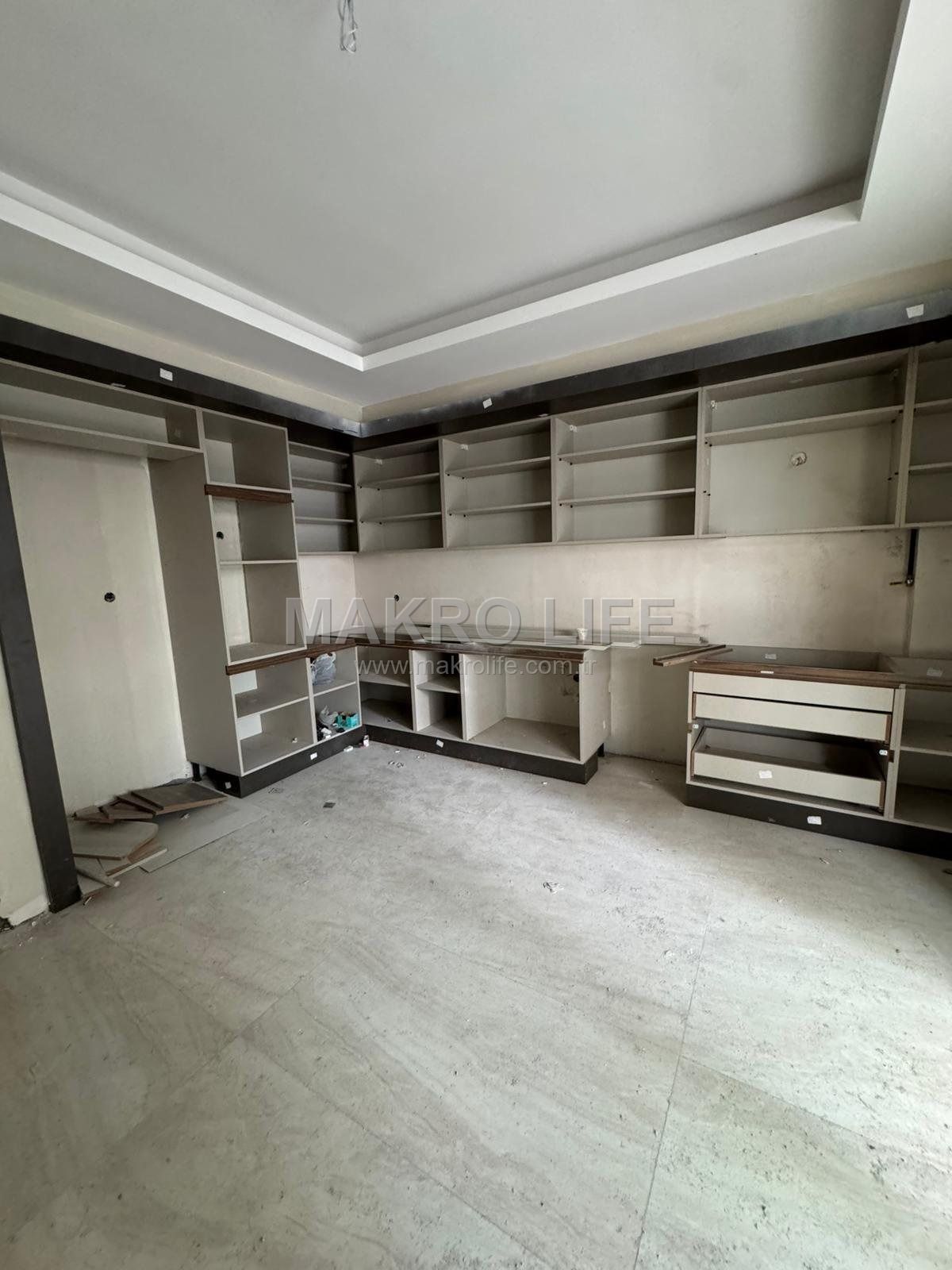 ACİL SATILIK DİCLEKENTTE SIFIR 3+1 TEMİZ DAİRE