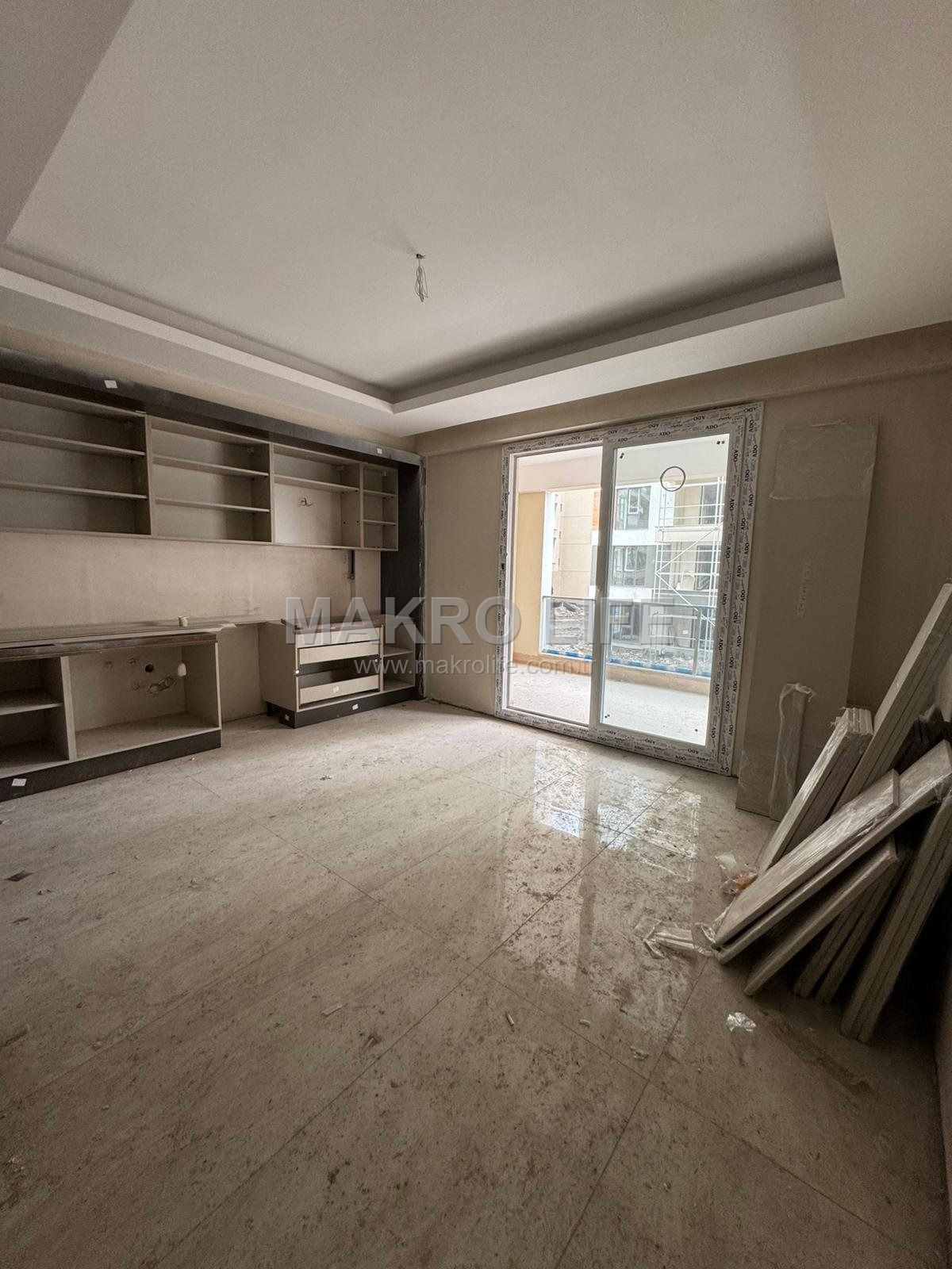 ACİL SATILIK DİCLEKENTTE SIFIR 3+1 TEMİZ DAİRE