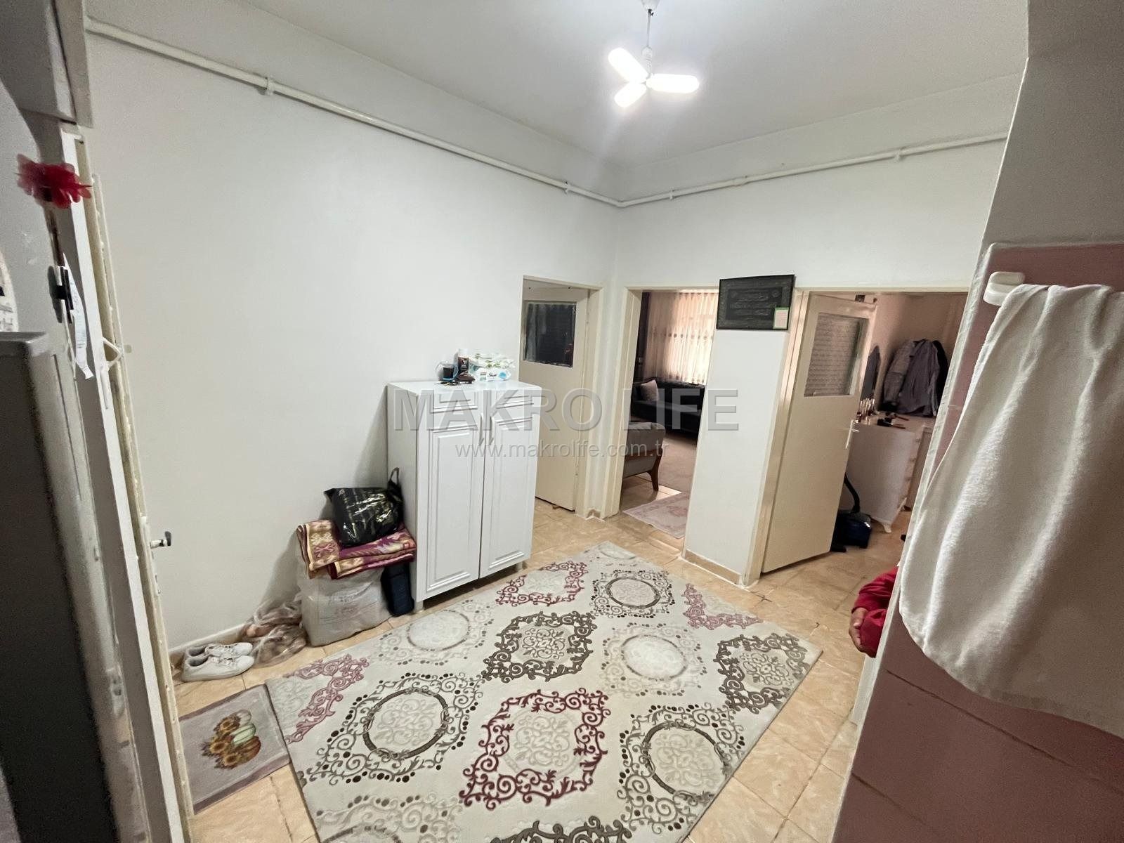 EMEK CADDESİNE YÜRÜME MESAFESİNDE DOĞALGAZLI 2+1 SATILIK DAİRE