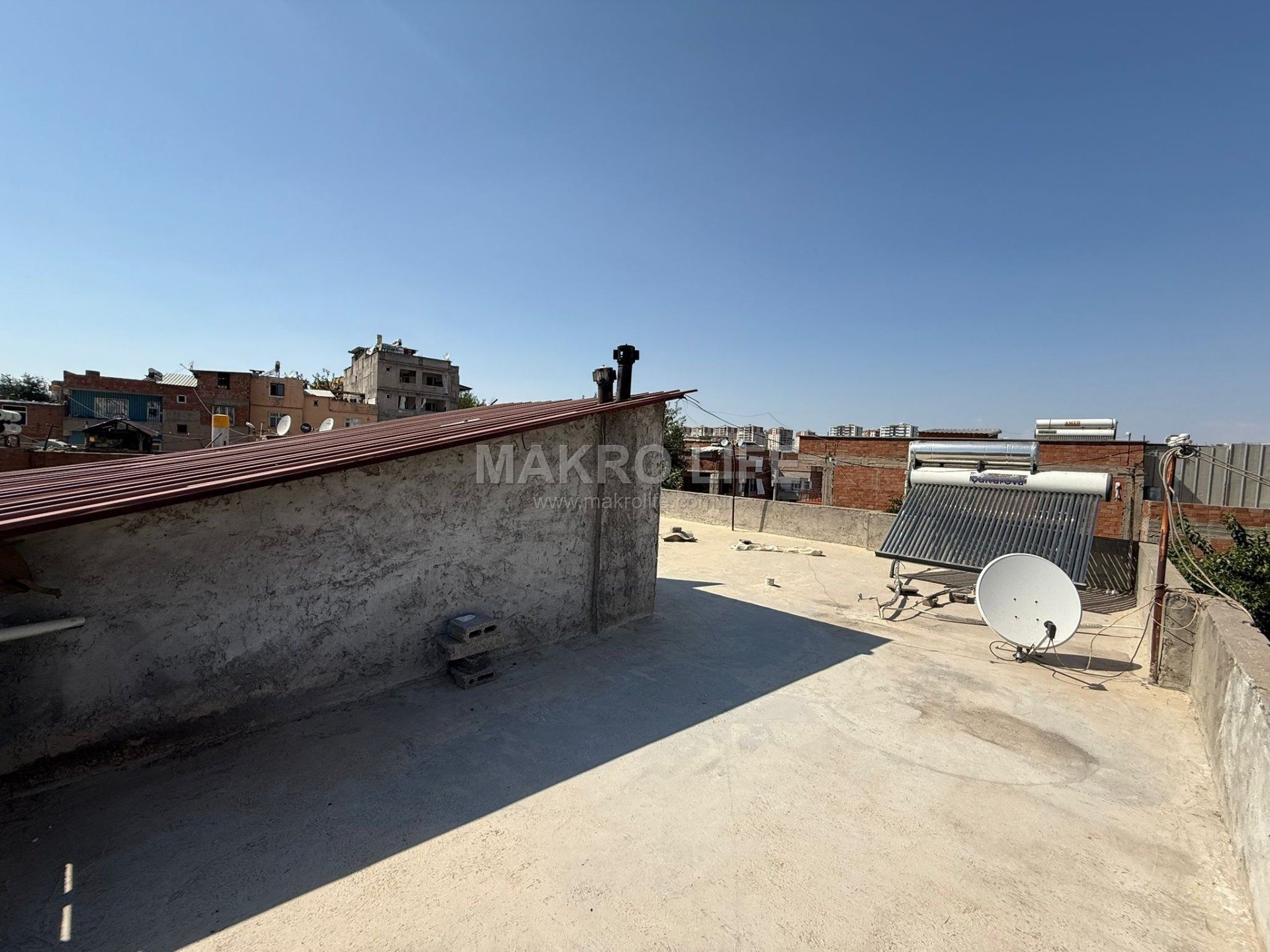 PEYAS MAH. SATILIK İKİ KATLI EV
