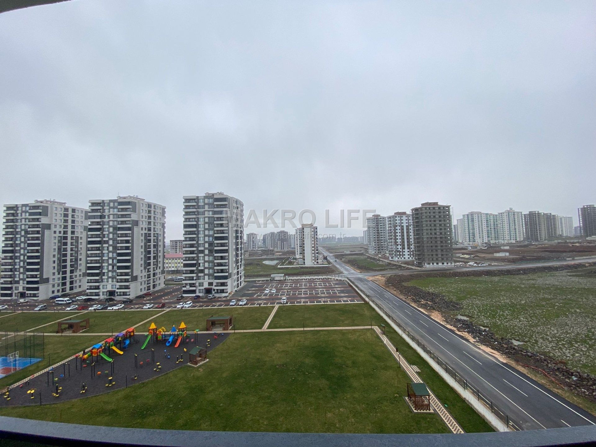 YENİ CEZAEVİ KARŞISI SATILIK 3,5+1 DAİRE