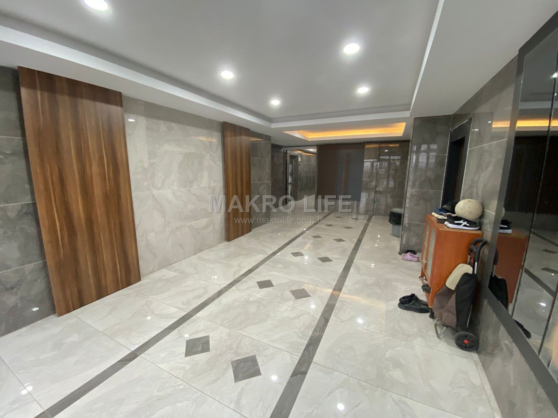 YENİ CEZAEVİ KARŞISI SATILIK 3,5+1 DAİRE