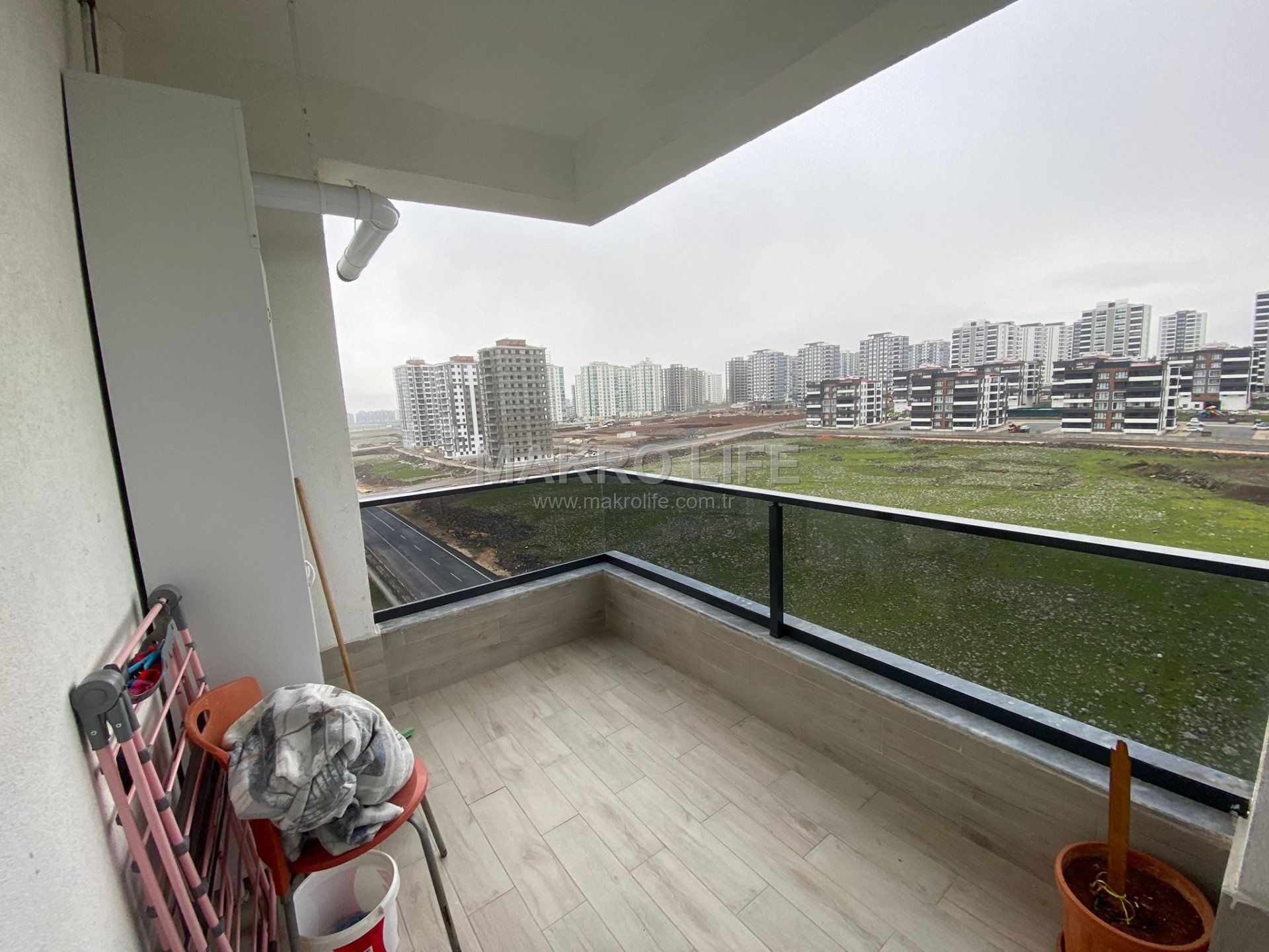 YENİ CEZAEVİ KARŞISI SATILIK 3,5+1 DAİRE