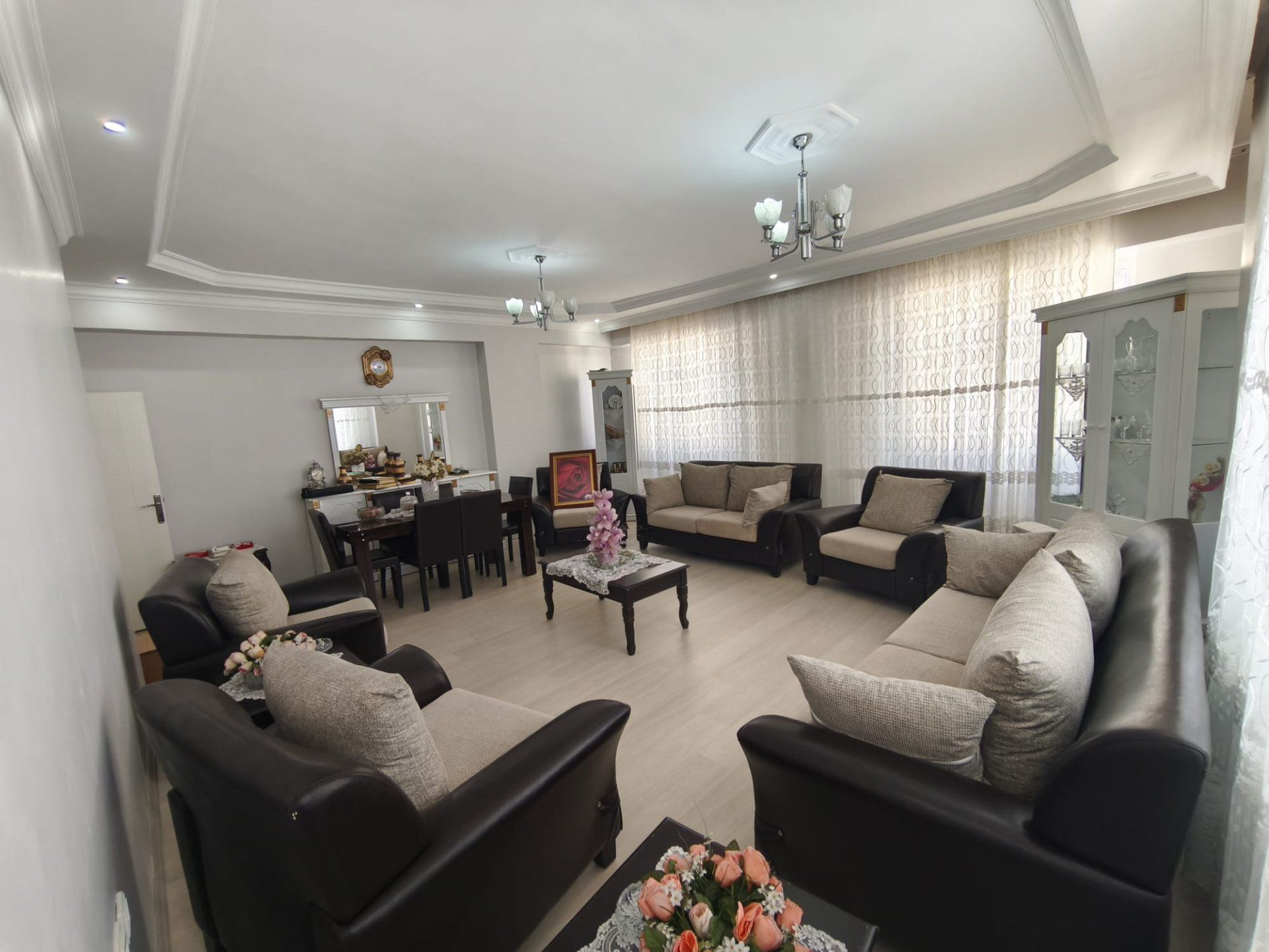 URFA YOLU ÜZERİ CEYLANLAR KARŞISI SATLIK 3+1 MASRAFLI GENİŞ DAİRE