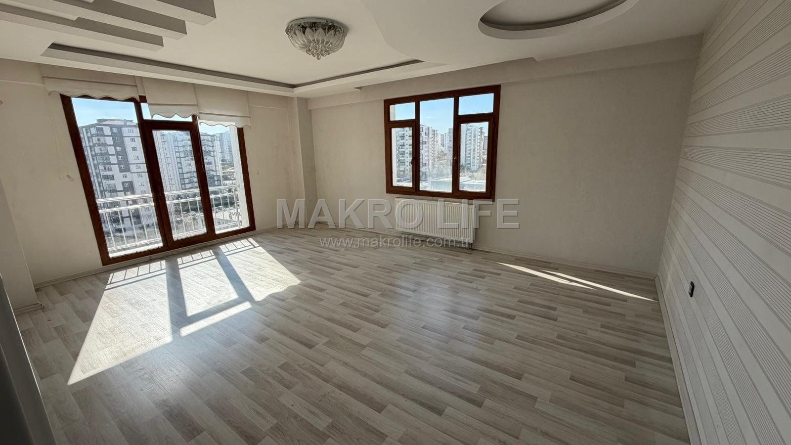 KAYAPINAR TEMA PARKA YAKIN 4+1 LÜKS KİRALIK DAİRE
