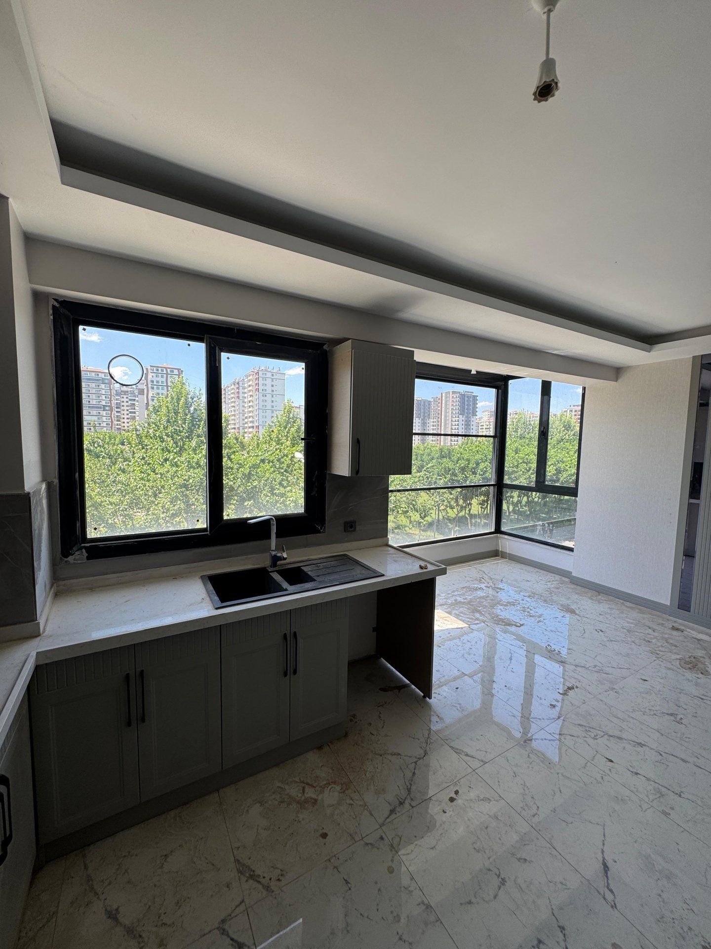 KENT MEYDANI CİVARI 3+1 SATILIK FIRSAT DAİRE
