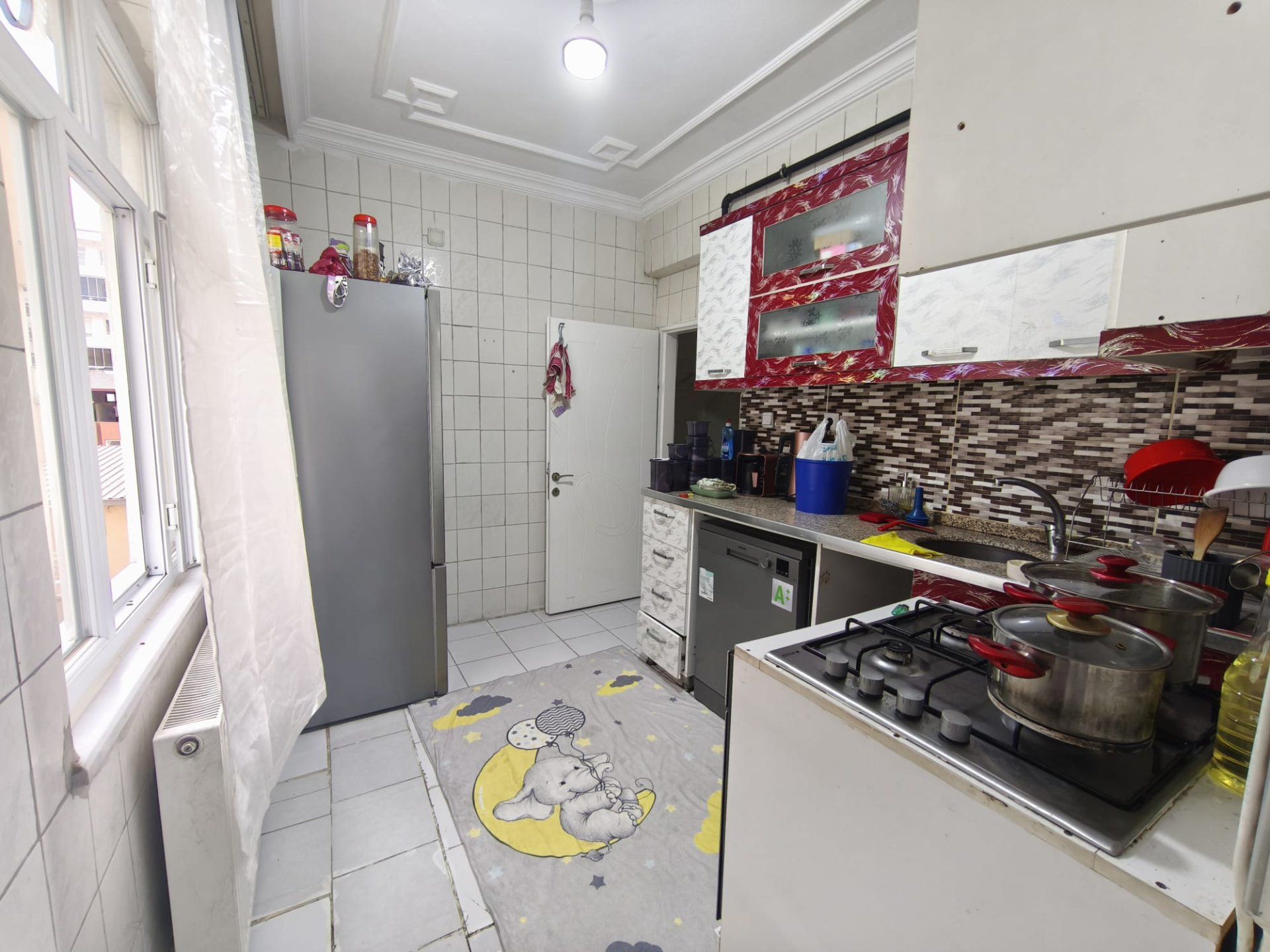 HUZUR EVLERİ ESKİ NİL KOLEJİ CİVARI SATILIK 3+1 DAİRE!!!!!