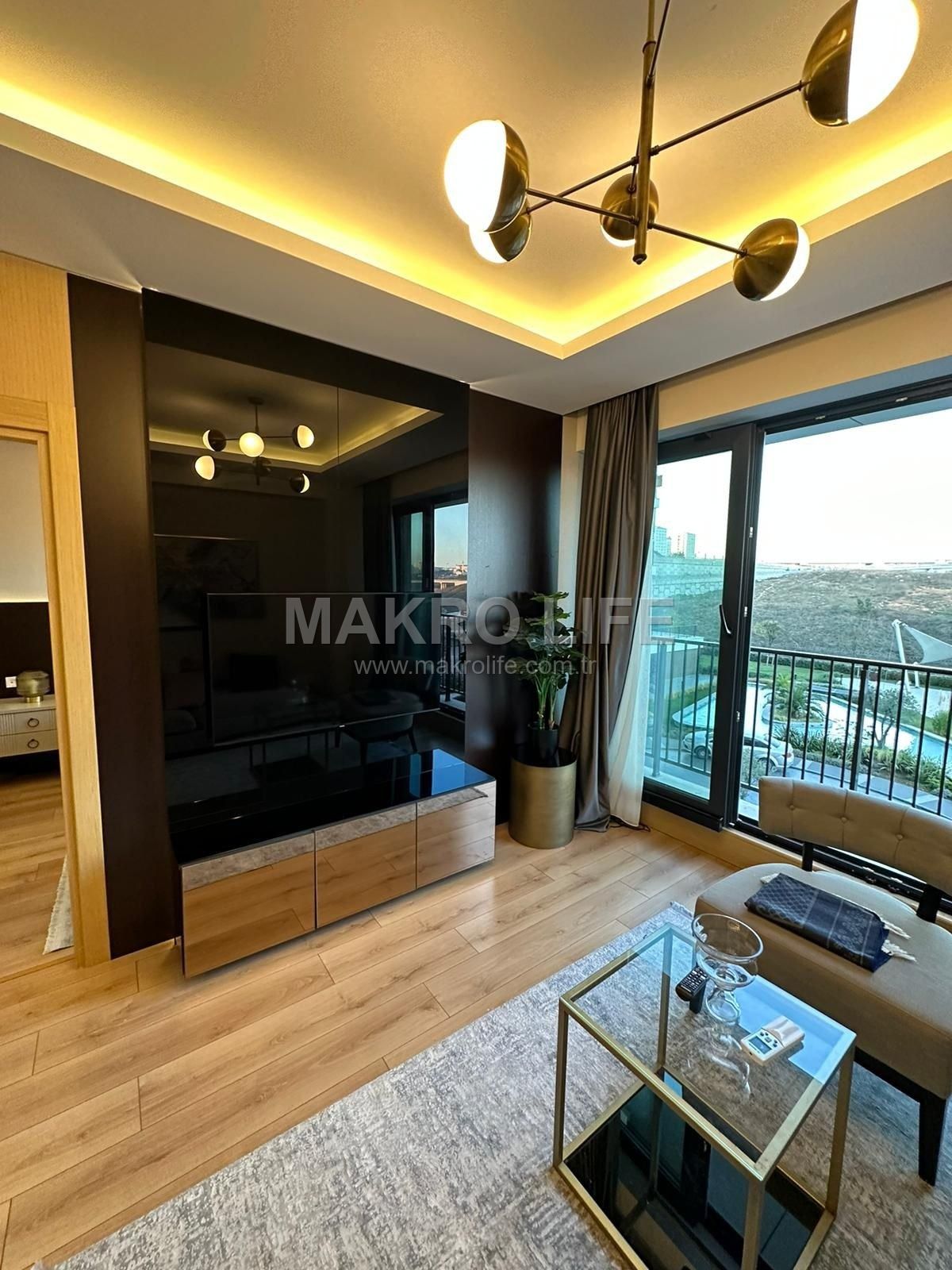 3. İSTANBUL GRAND RESİDANS 1+1 LÜKS EŞYALI SATILIK DAİRE