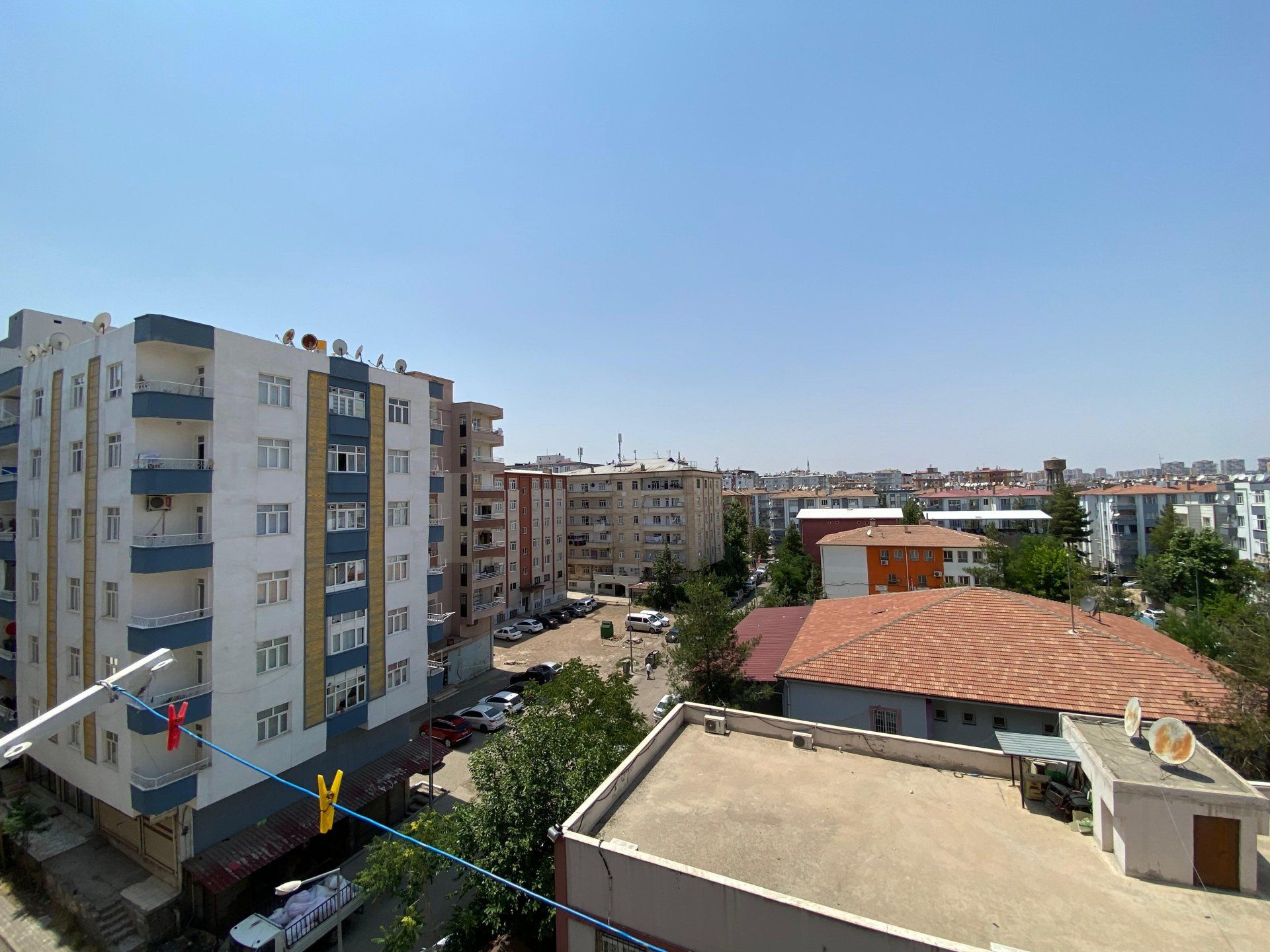 HUZUREVLERİ MEKKE CAMİ CİVARI 3+1 SATILIK DAİRE