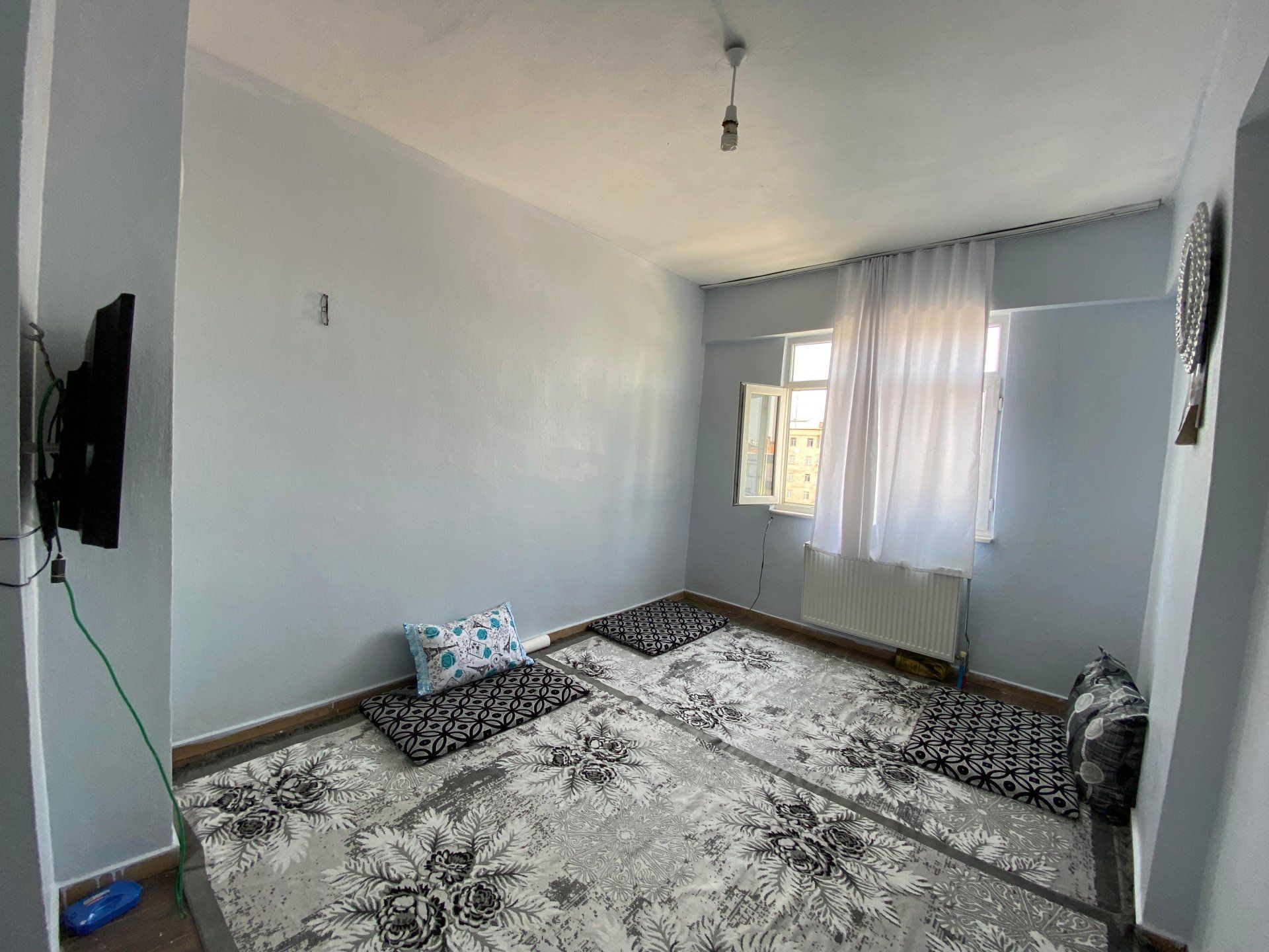 HUZUREVLERİ MEKKE CAMİ CİVARI 3+1 SATILIK DAİRE