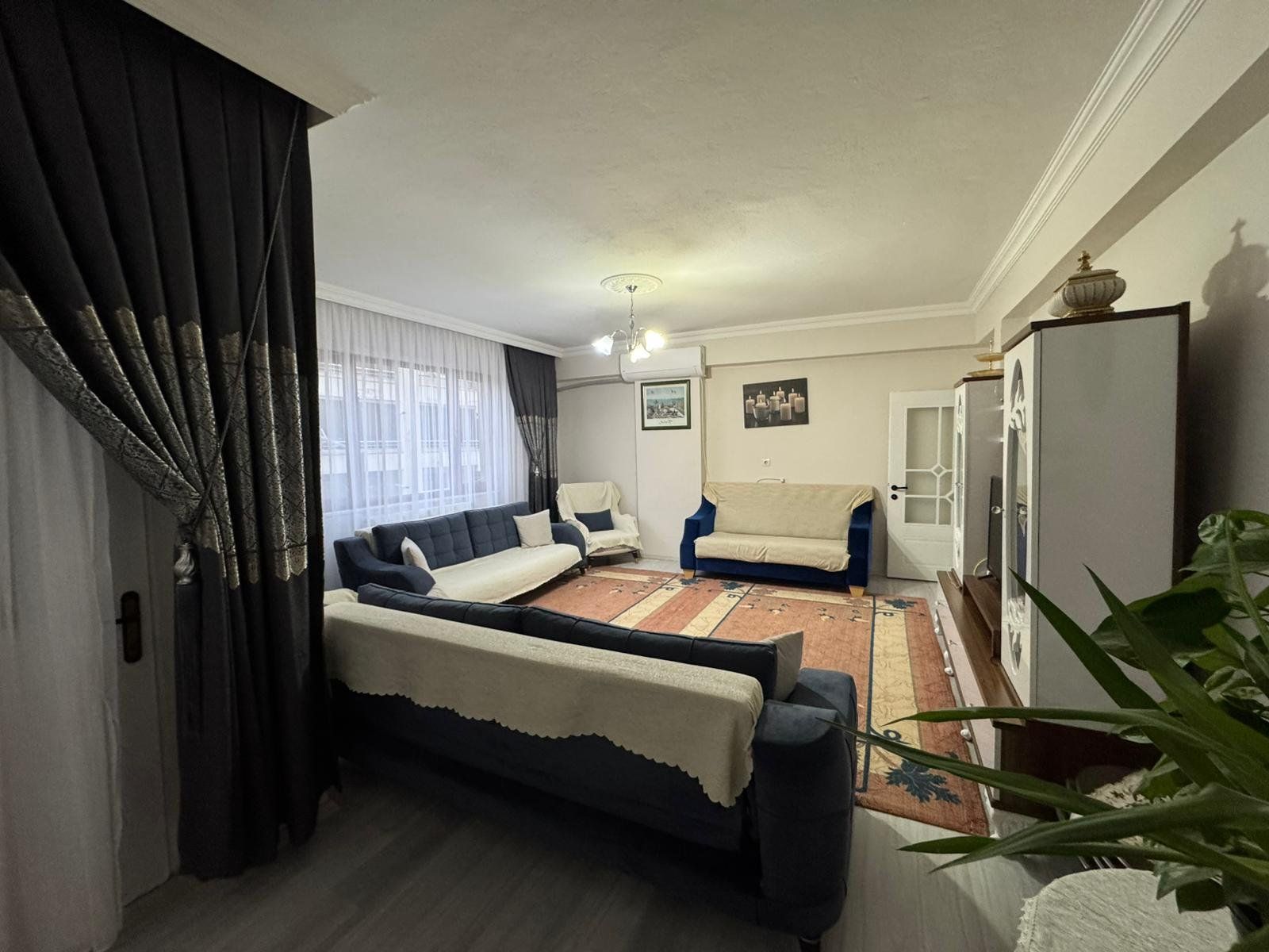 HUZUREVLERİ ÇÜNGÜŞLÜLER YAS EVİ ÜSTÜ SATILIK 3+1 BAKIMLI DAİRE