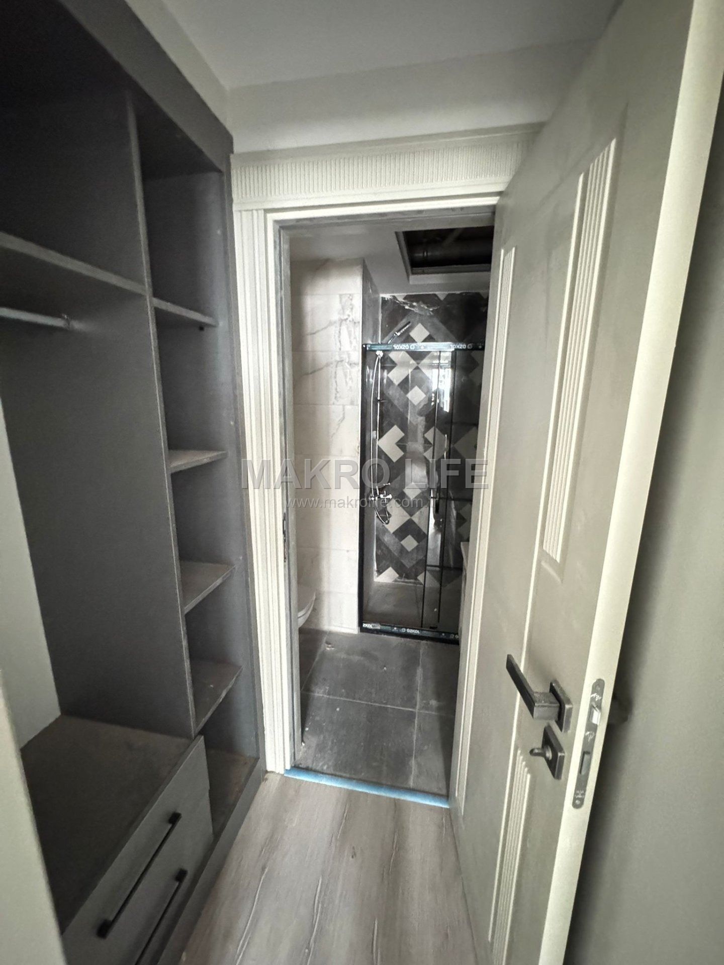 450 EVLER MGA YAPIDA ACİL SATILIK 3,5+1 ARA KAT DAİRE