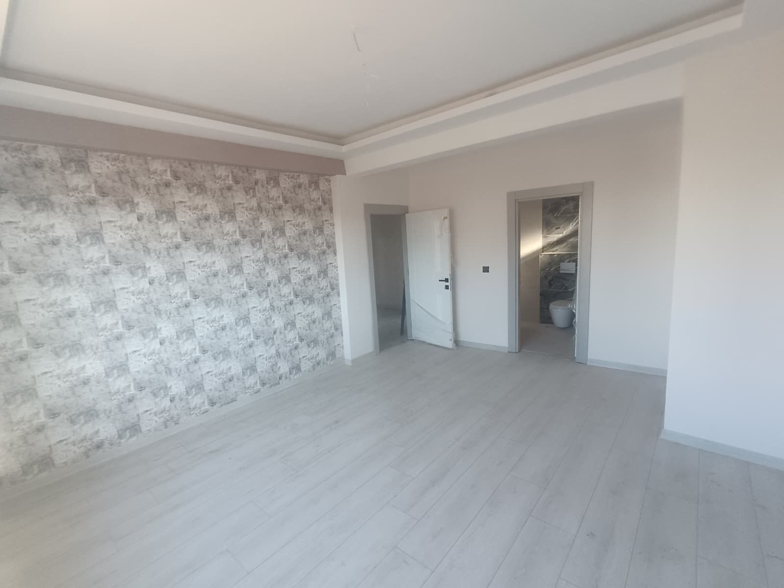 450 EVLER DE SATILIK 6+1 TRİPLEKS VİLLA