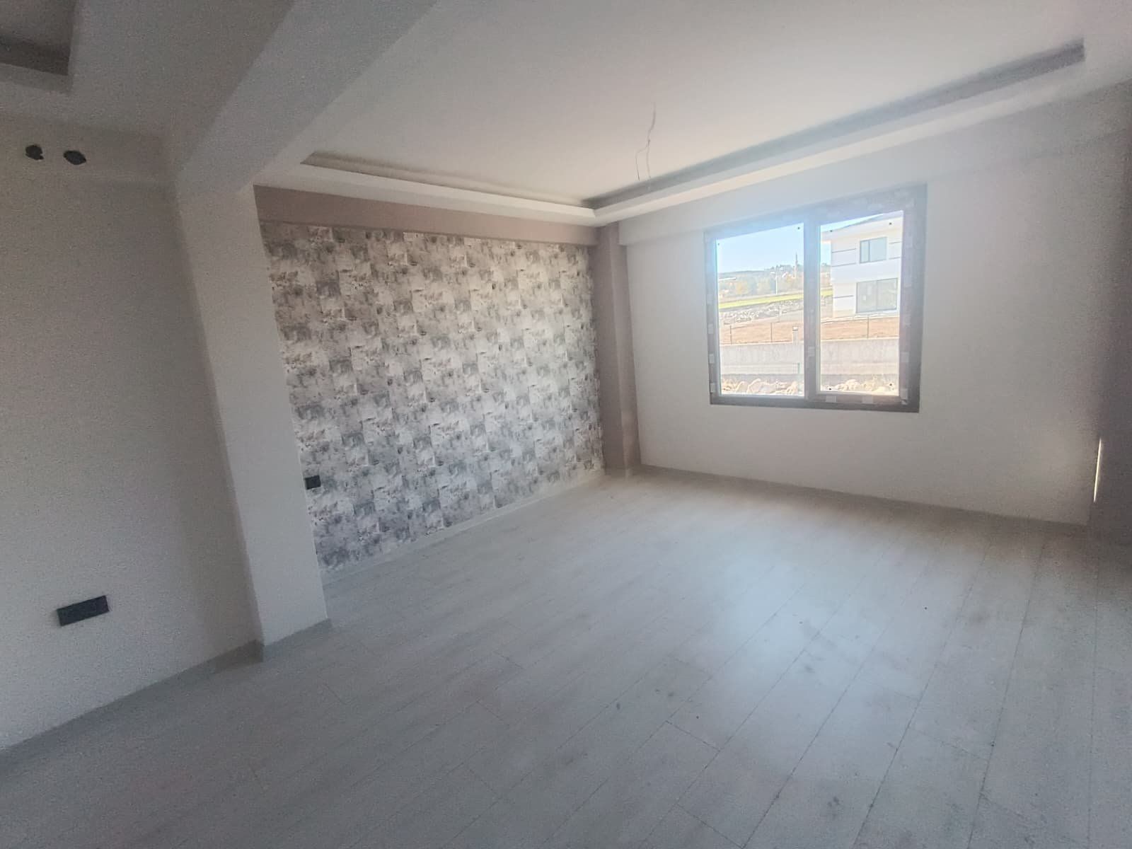 450 EVLER DE SATILIK 6+1 TRİPLEKS VİLLA