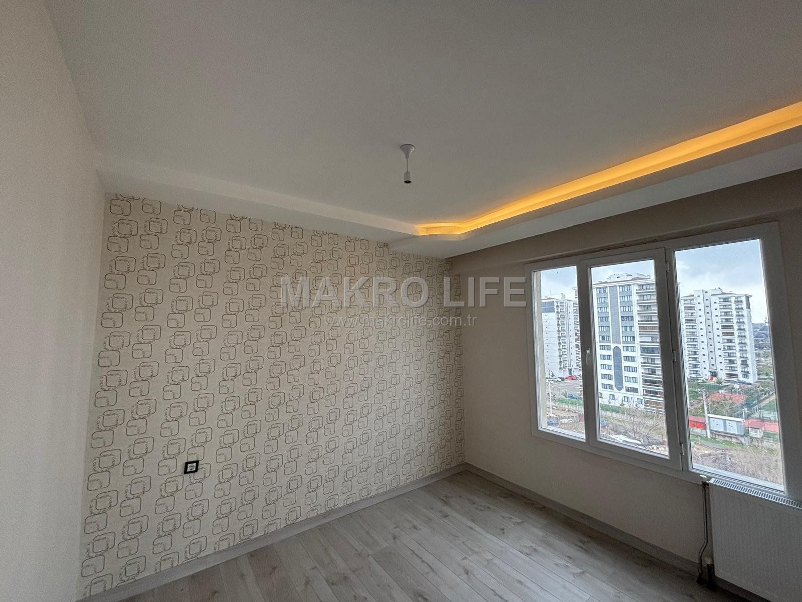 MAKRO LİFE WİNSTOWN CIVARI ADLİ TIP ARASINDA FULL YAPILI 4,5+1 DAİRE SATIYOR