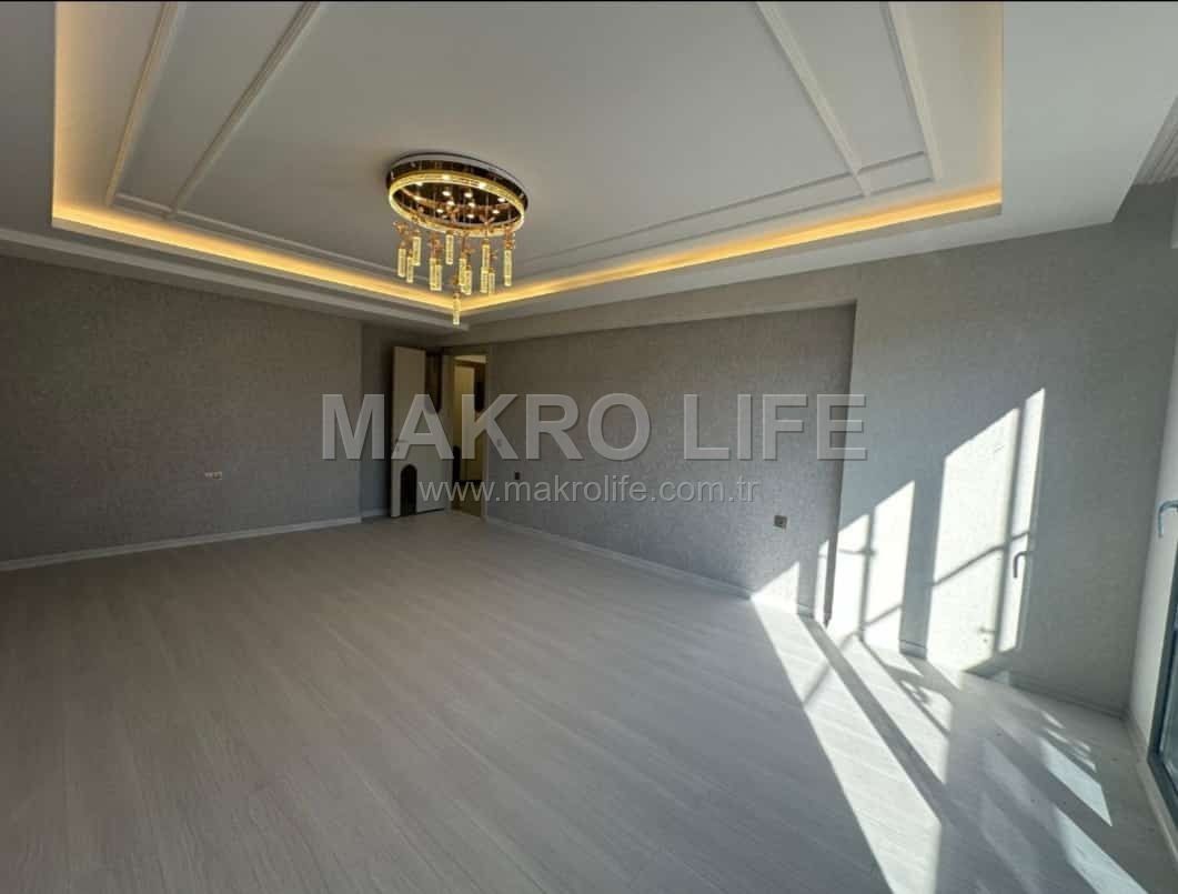 WİNSTON ARKASI KAYALAR YAPIDA 3,5+1 SATILIK ULTRA LÜX DAİRE
