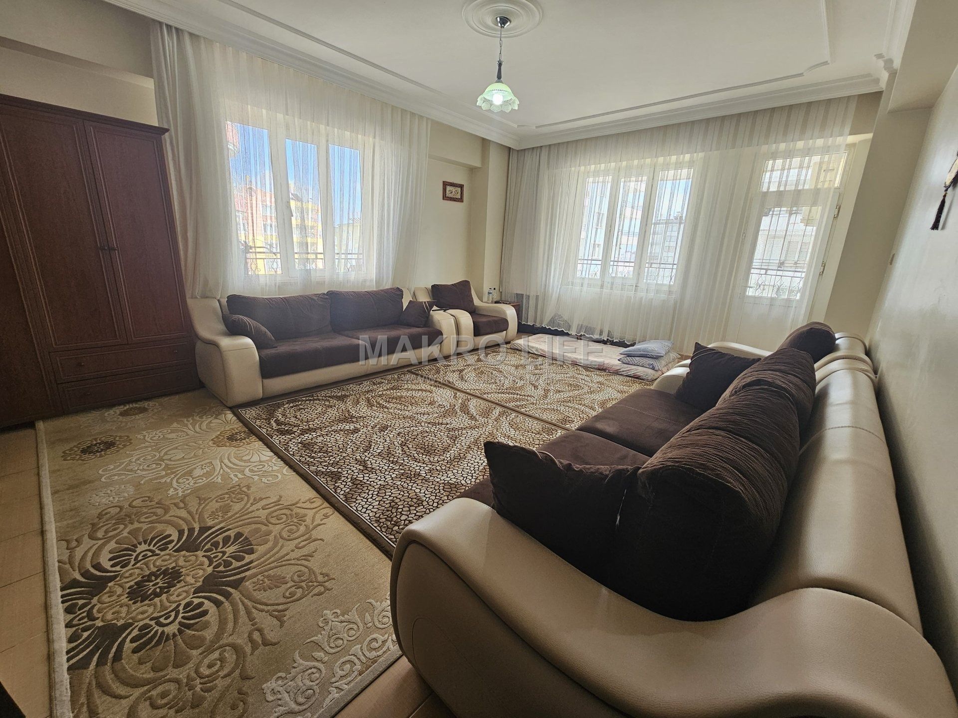 DİCLEKENTİN EN GÜZEL KONUMUNDA SATILIK FUL YAPILI FIRSAT 3+1 DAİRE