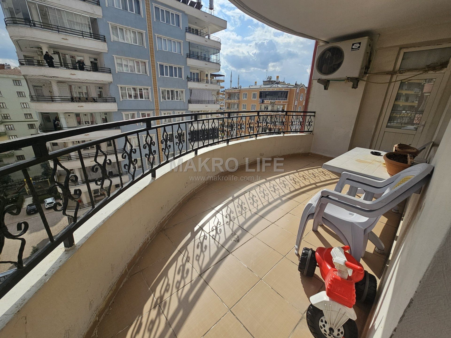 DİCLEKENTİN EN GÜZEL KONUMUNDA SATILIK FUL YAPILI FIRSAT 3+1 DAİRE