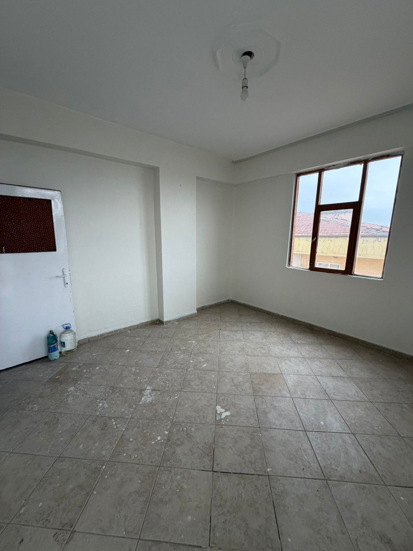 HUZUREVLERİ SON DURAKTA 3+1SATILIK DAİRE